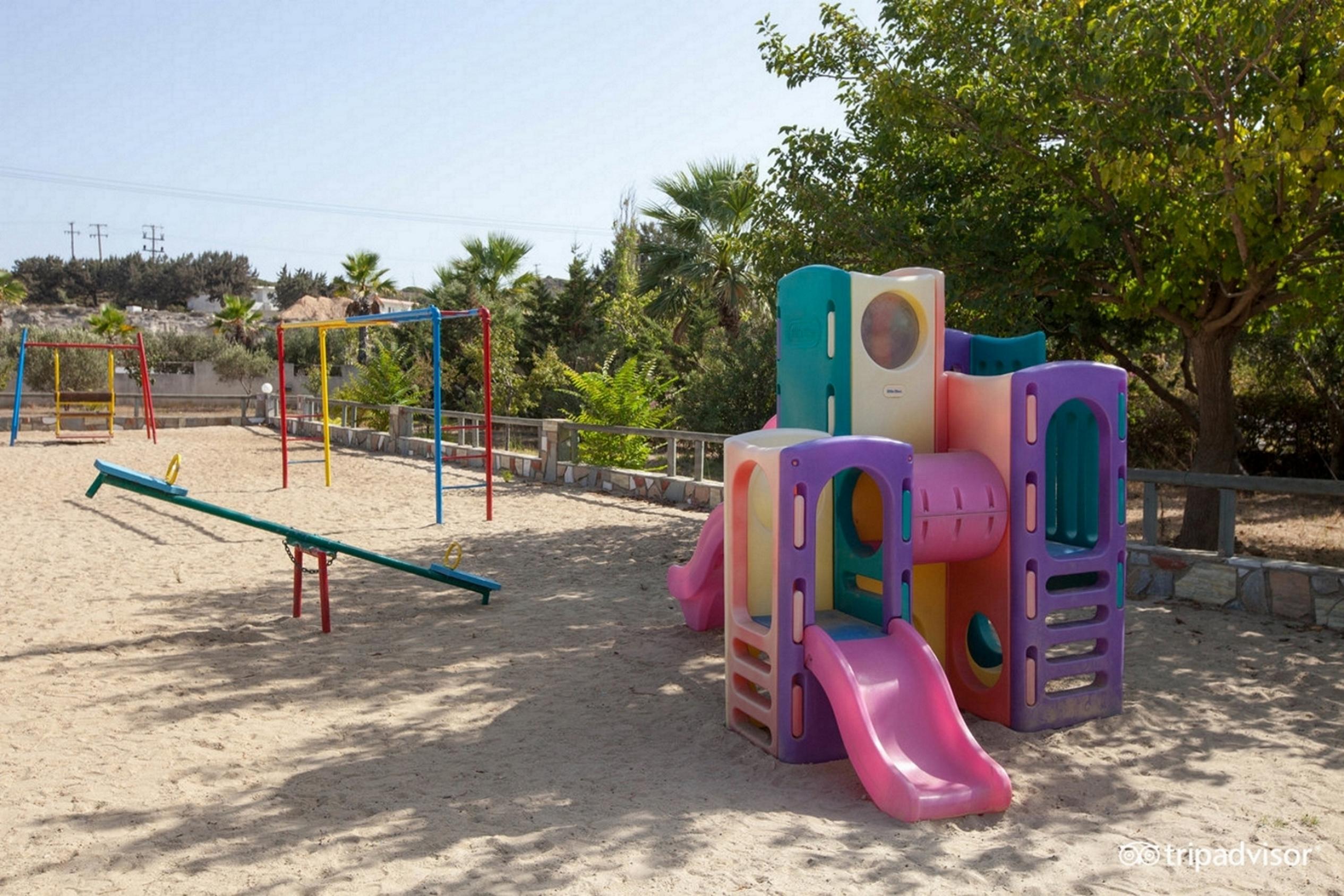 Eurovillage Achilleas Hotel 4*