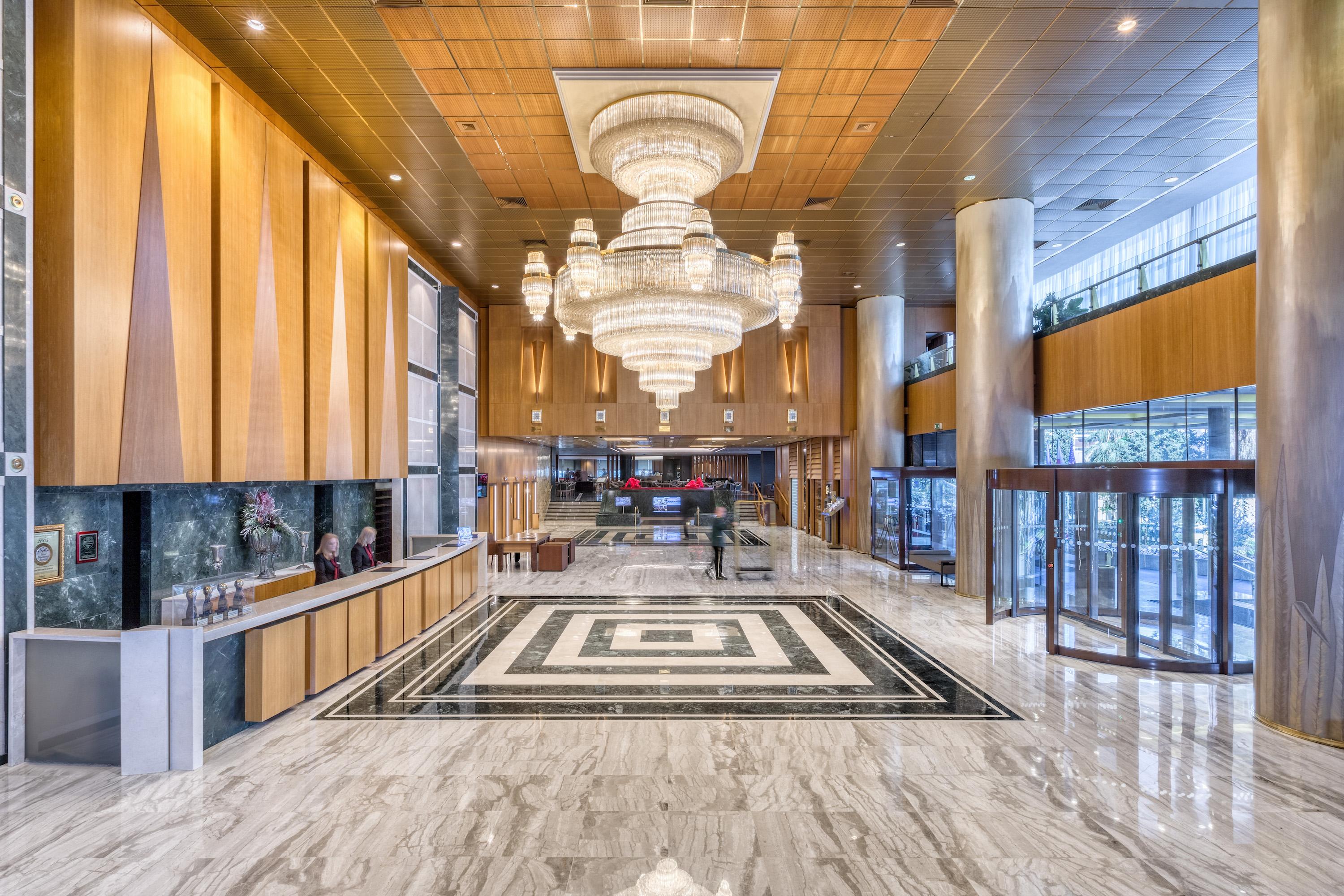 Hotel Divani Caravel 5*