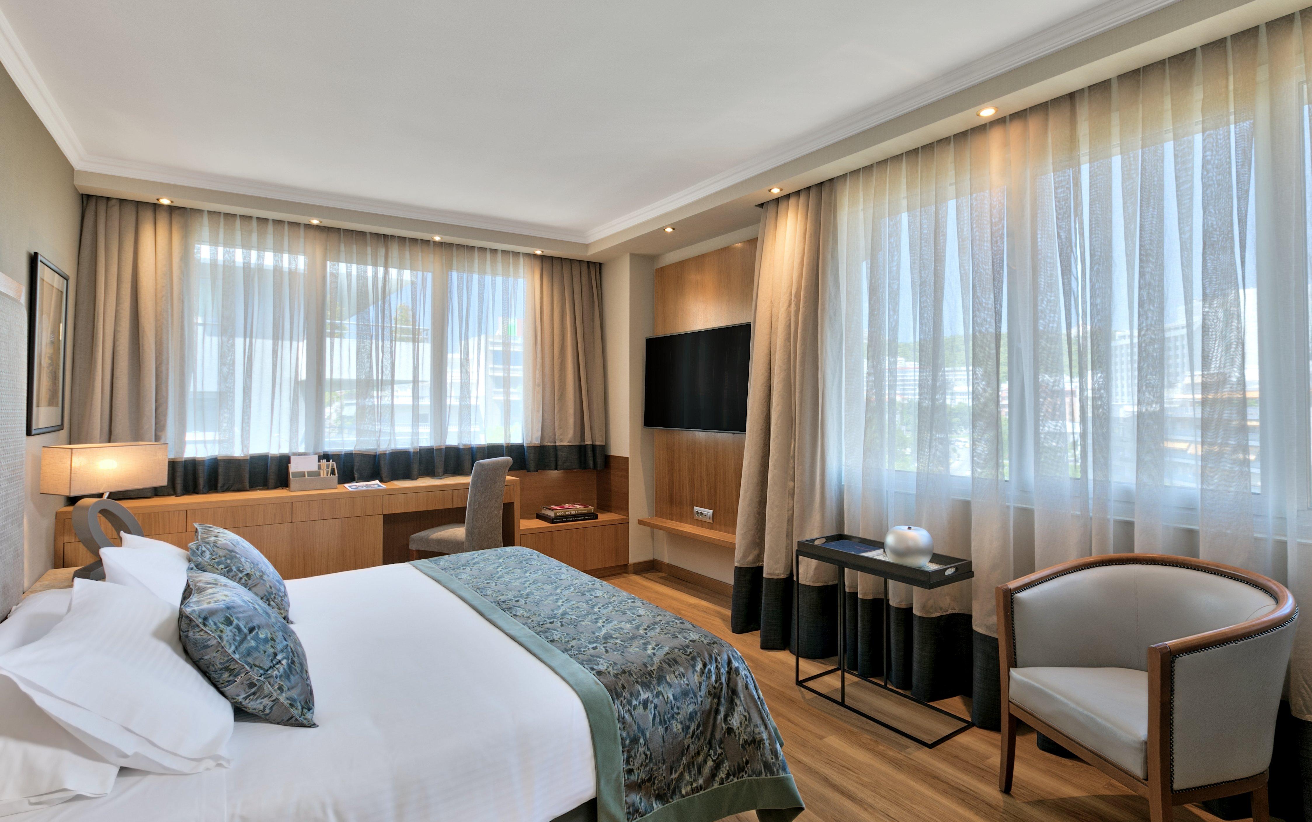 Hotel Divani Caravel