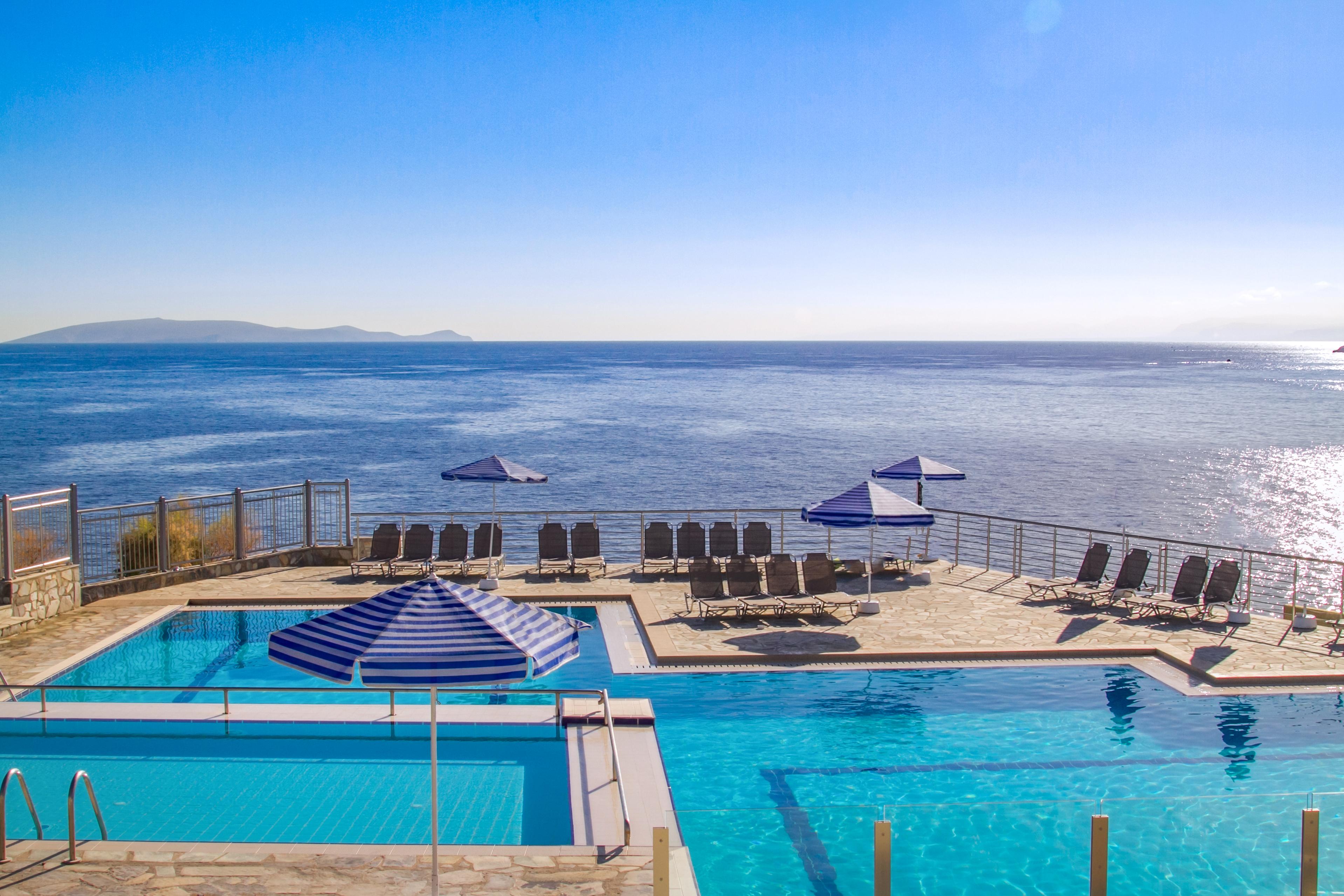 Peninsula & 4* Agia Pelagia (Crete)