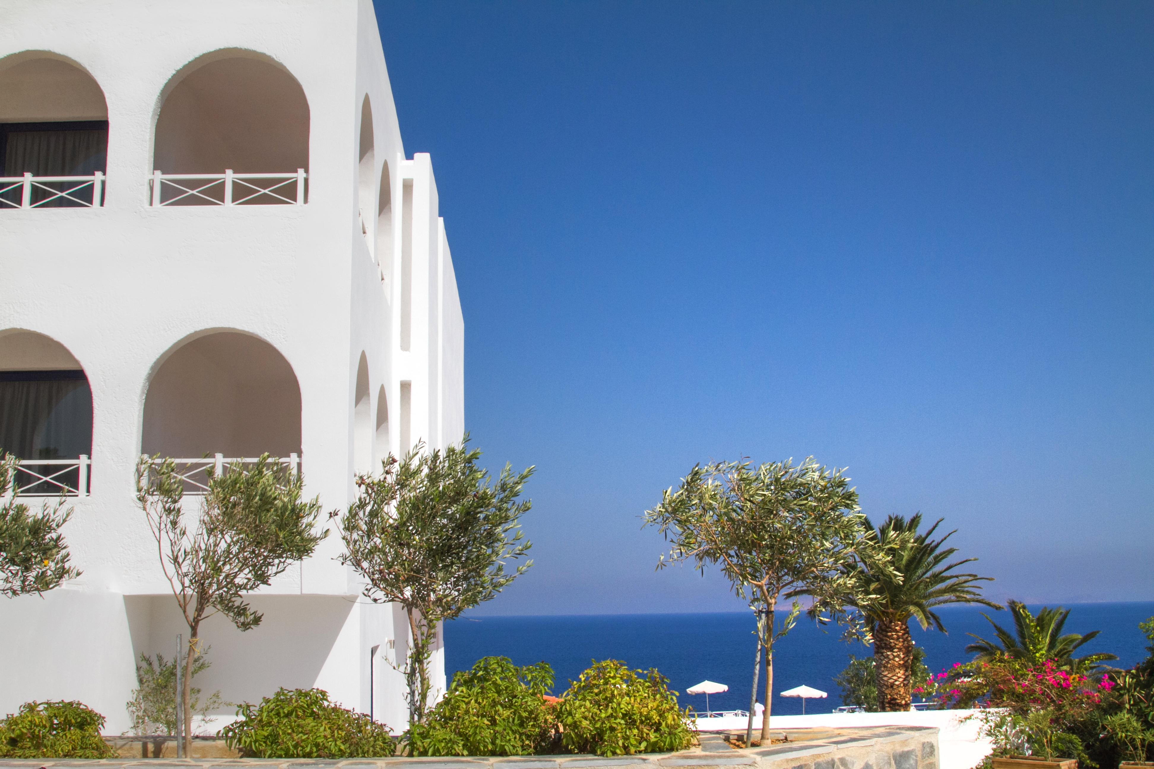 Peninsula & Resort 4*