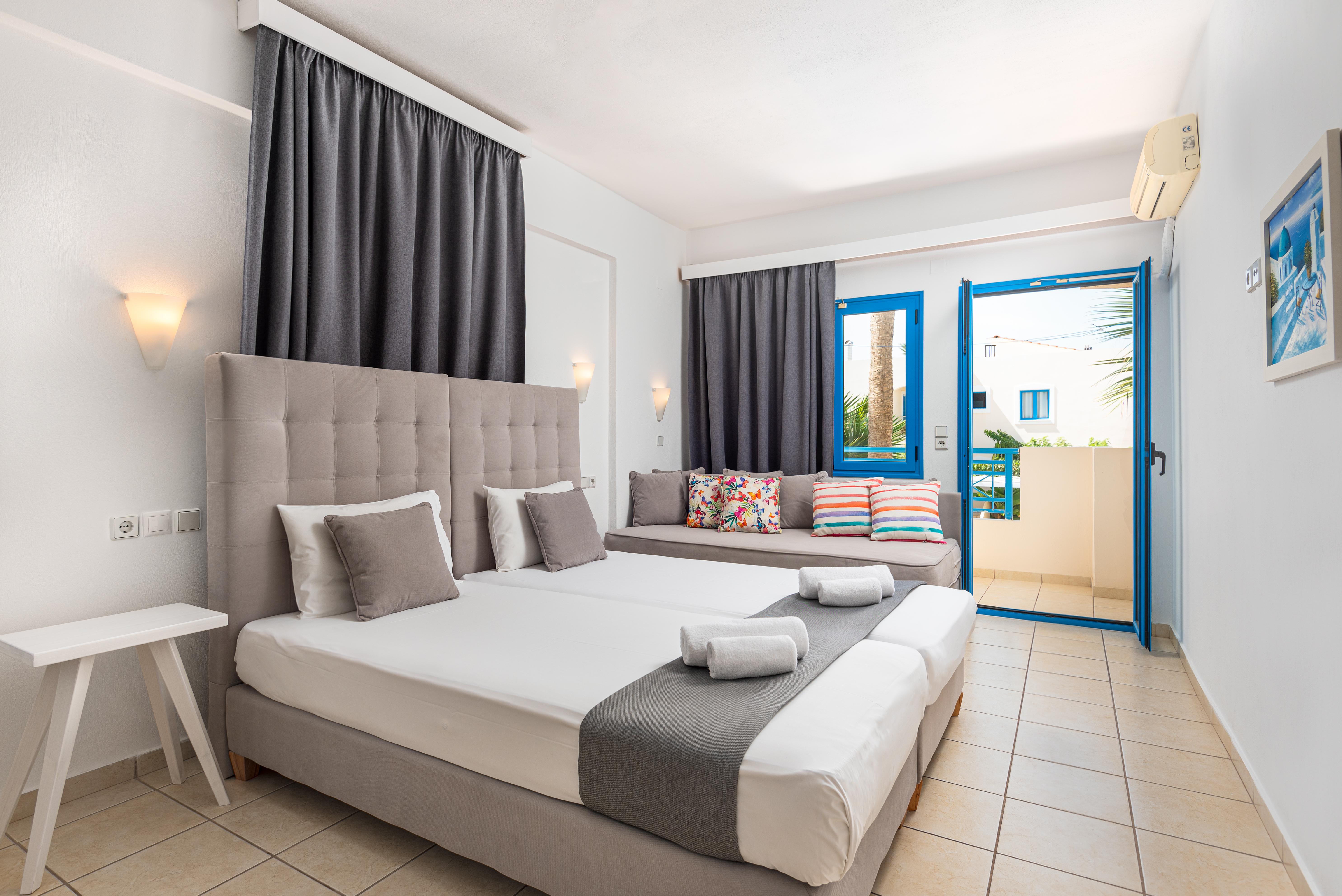 Nana Angela Aparthotel 3*