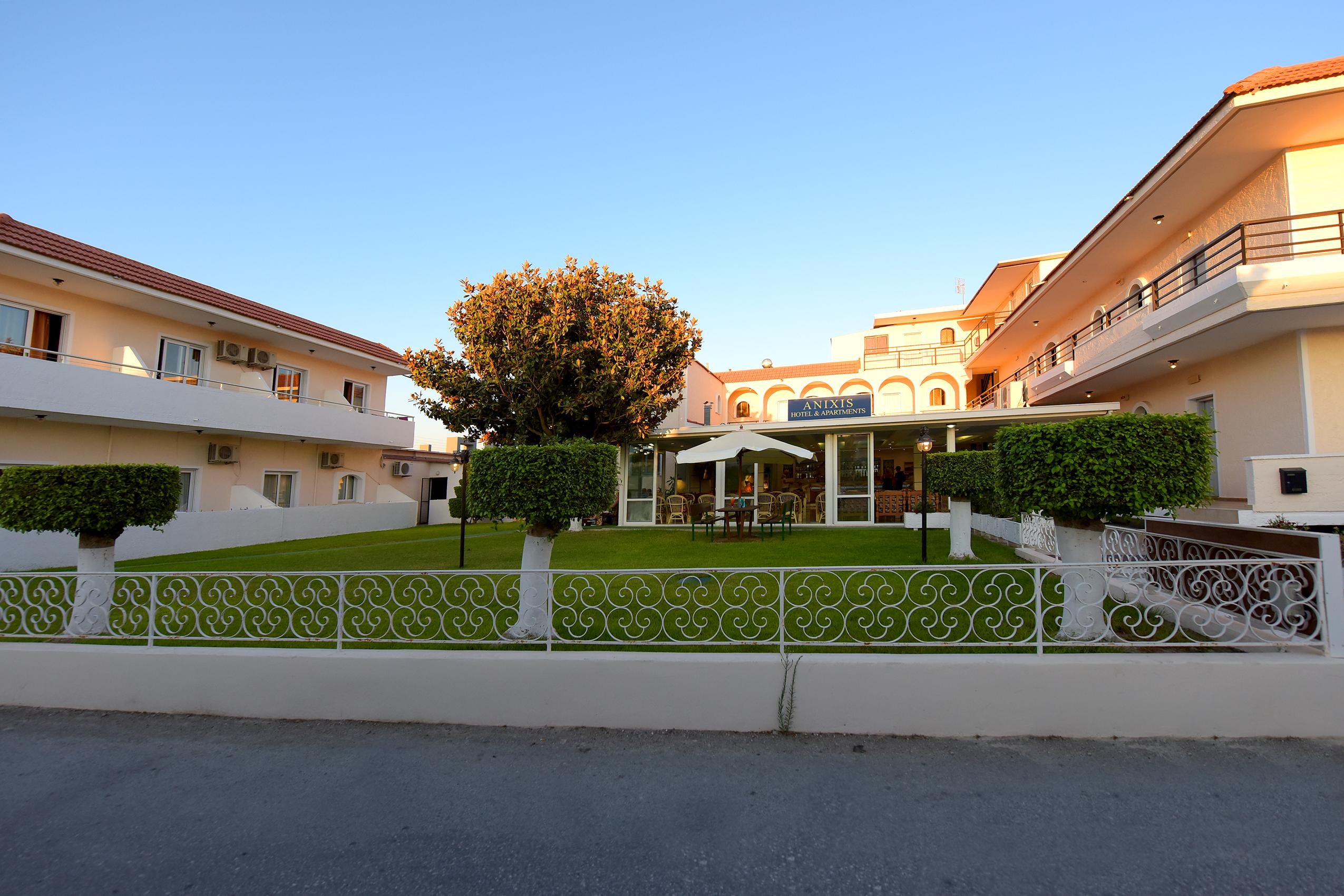 Anixis & Aparthotel Ialysos (Rhodes)