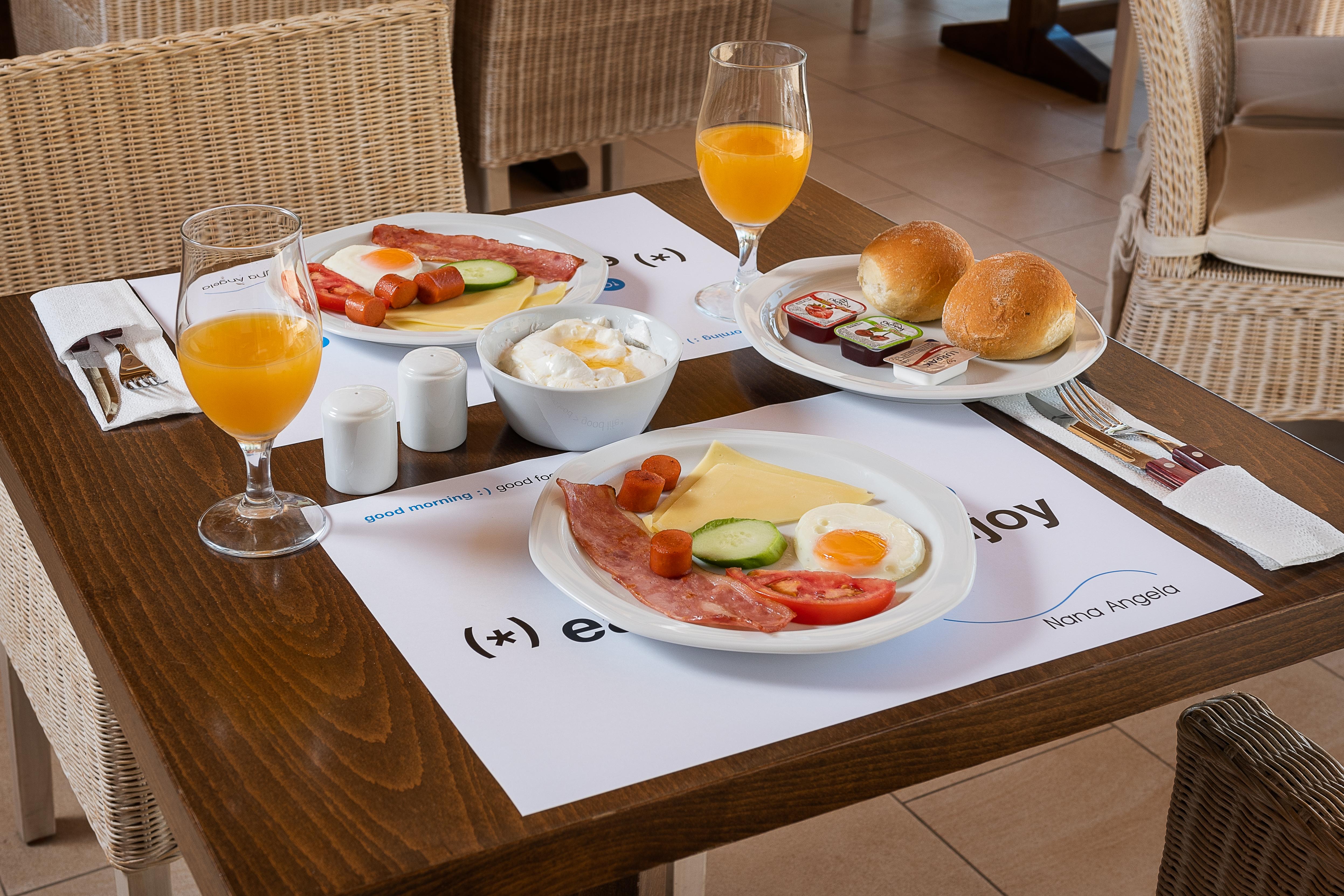 Nana Angela Aparthotel 3*