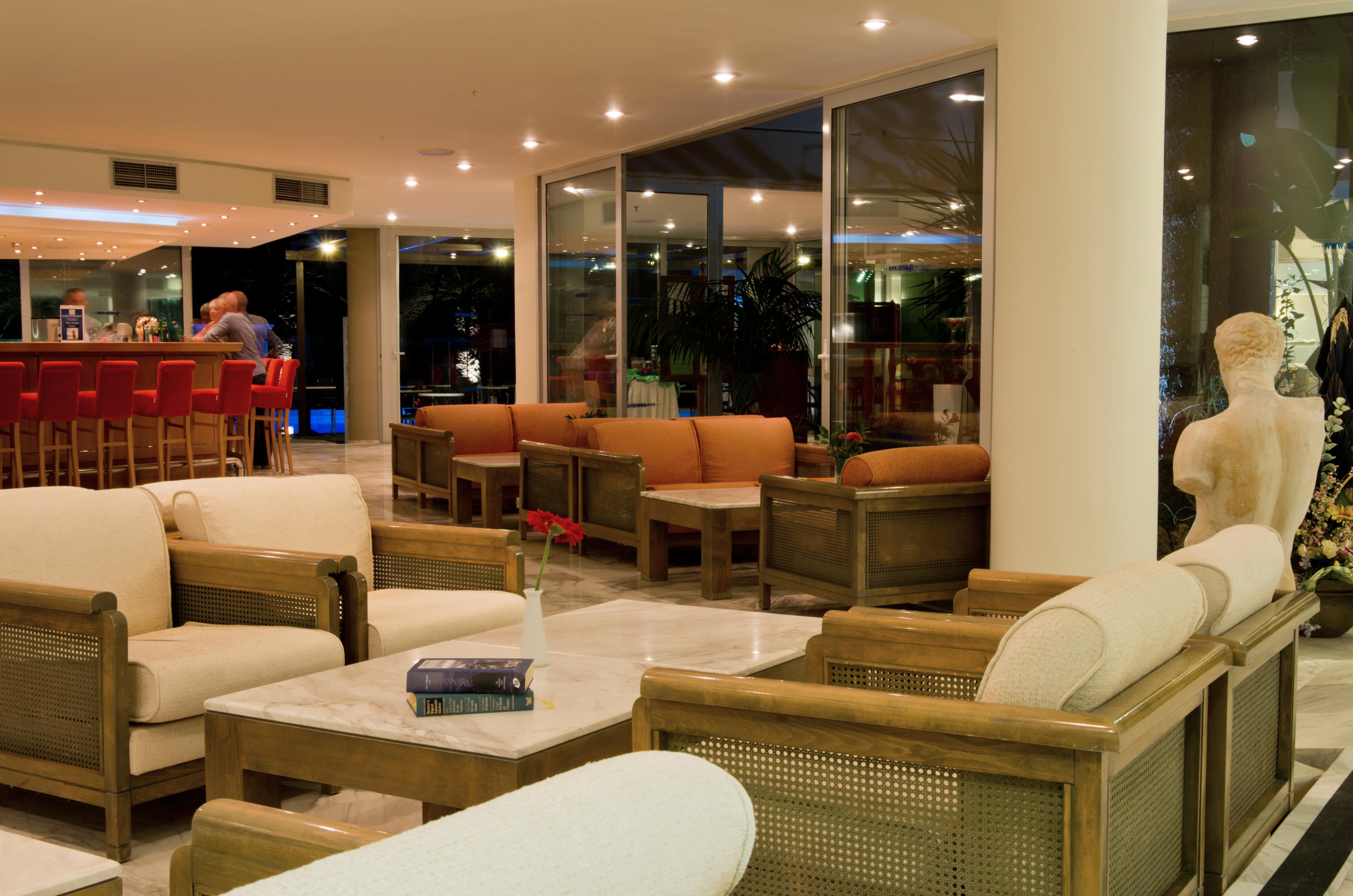Hotel Minos 4*