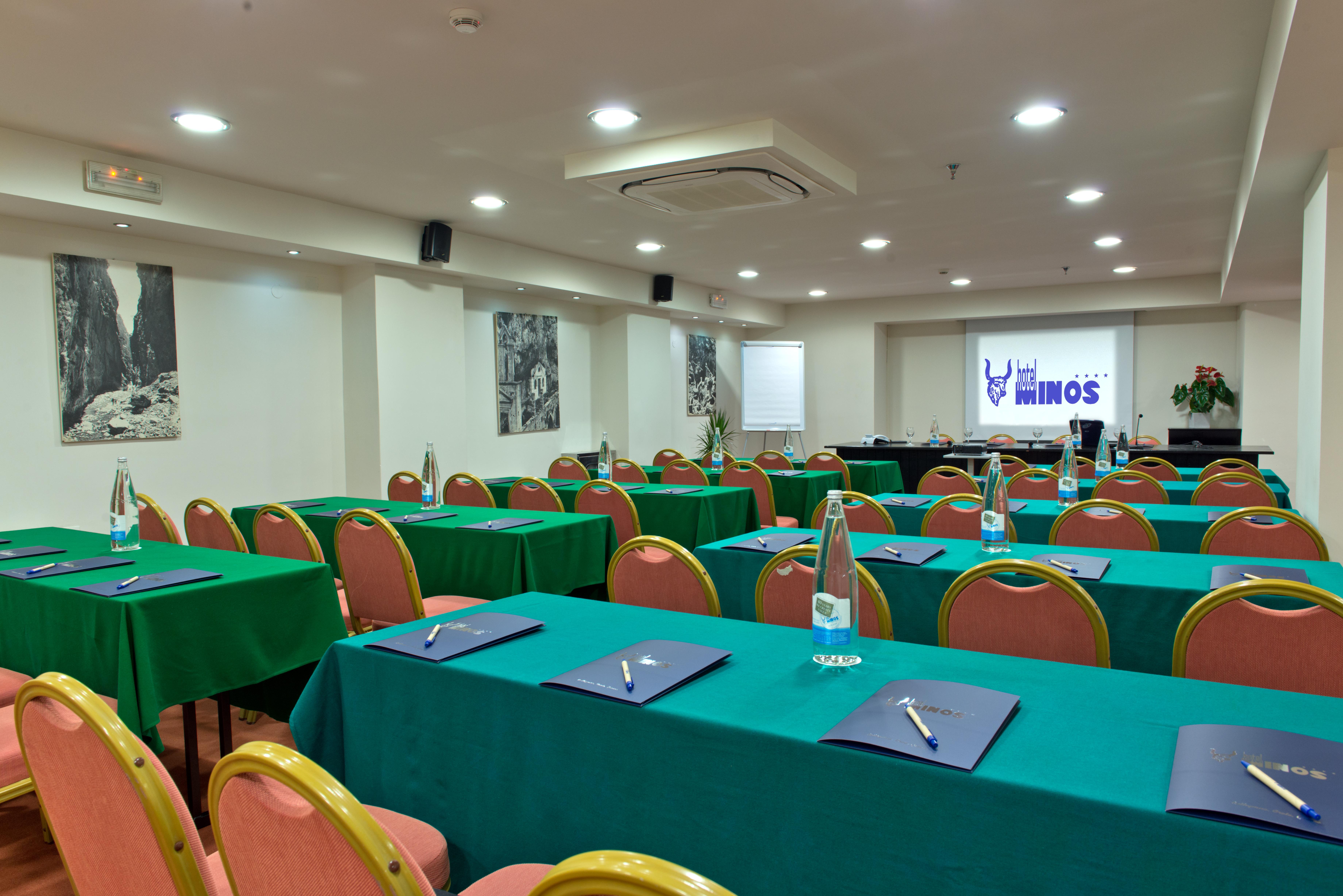 Hotel Minos 4*