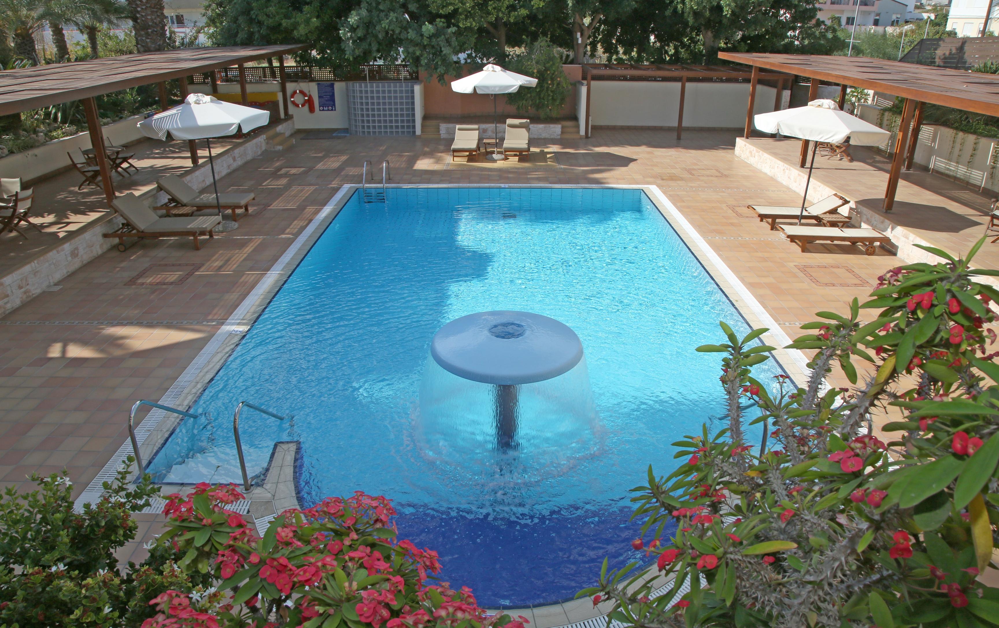 Bay Aparthotel 3*