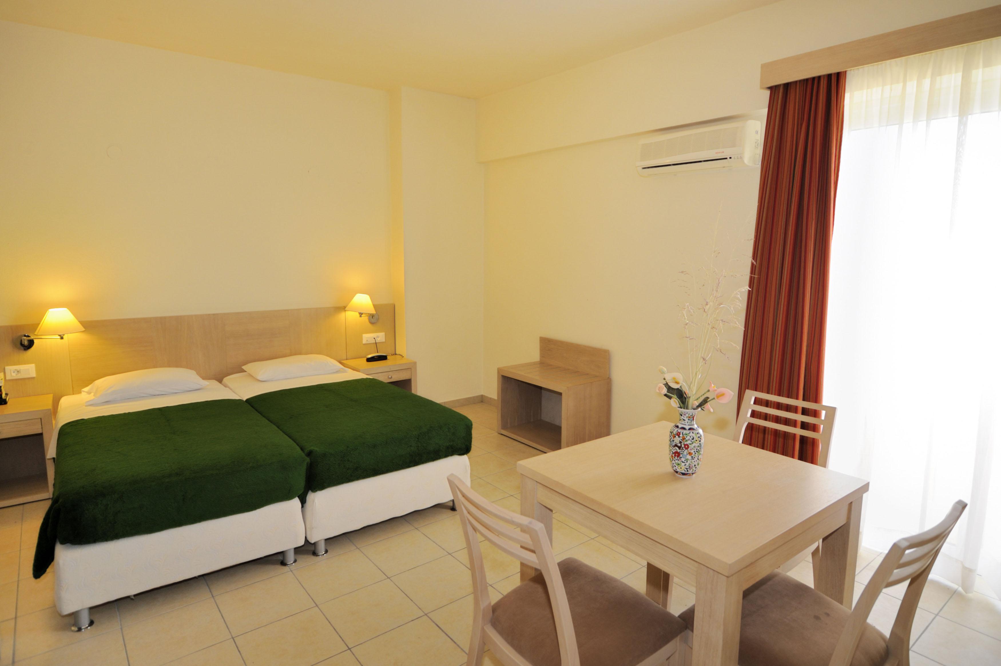 Anita Aparthotel