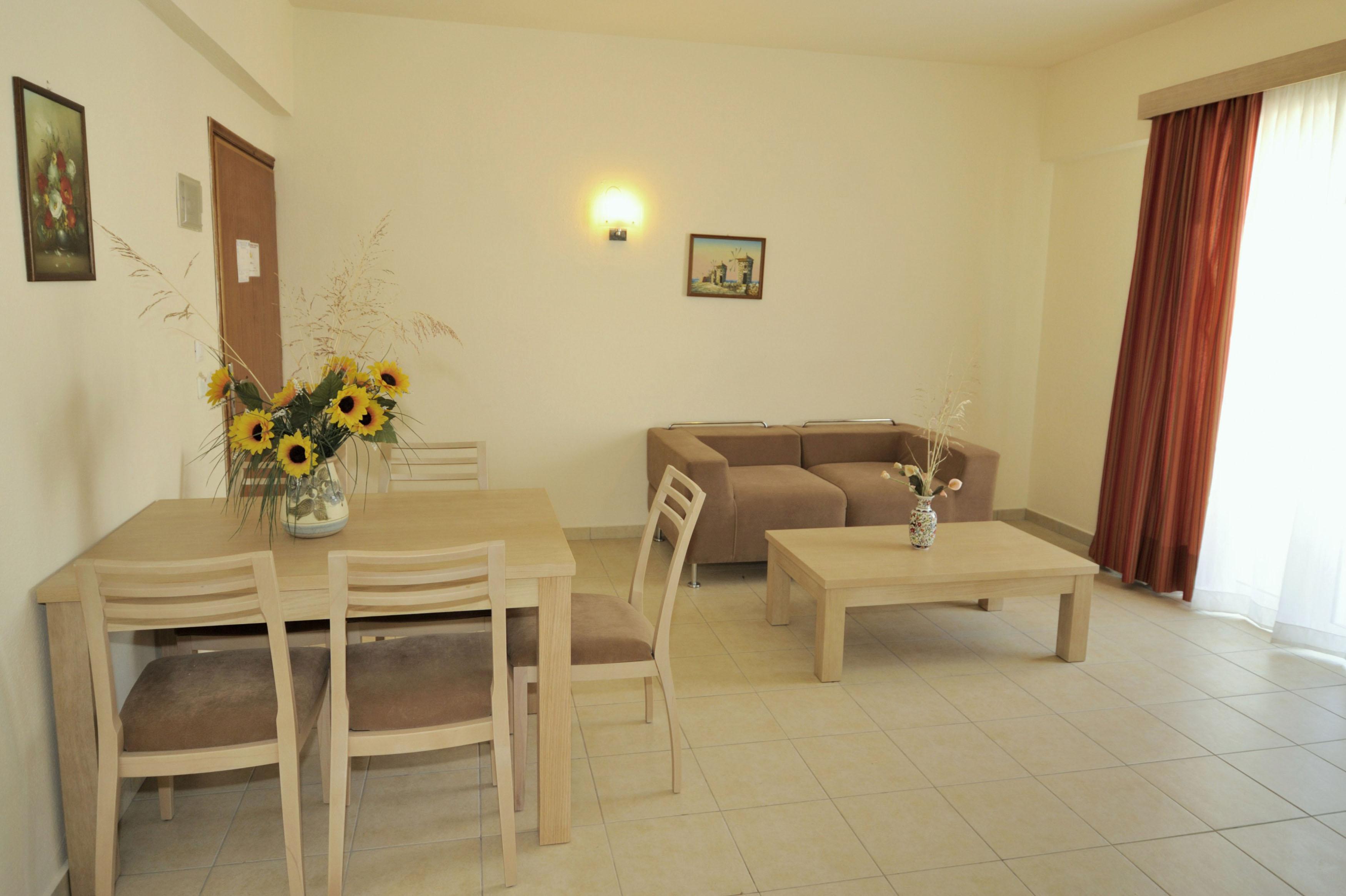 Anita Aparthotel