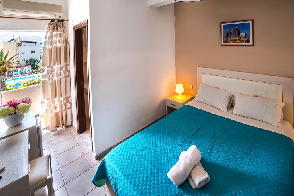 Australia Hotel