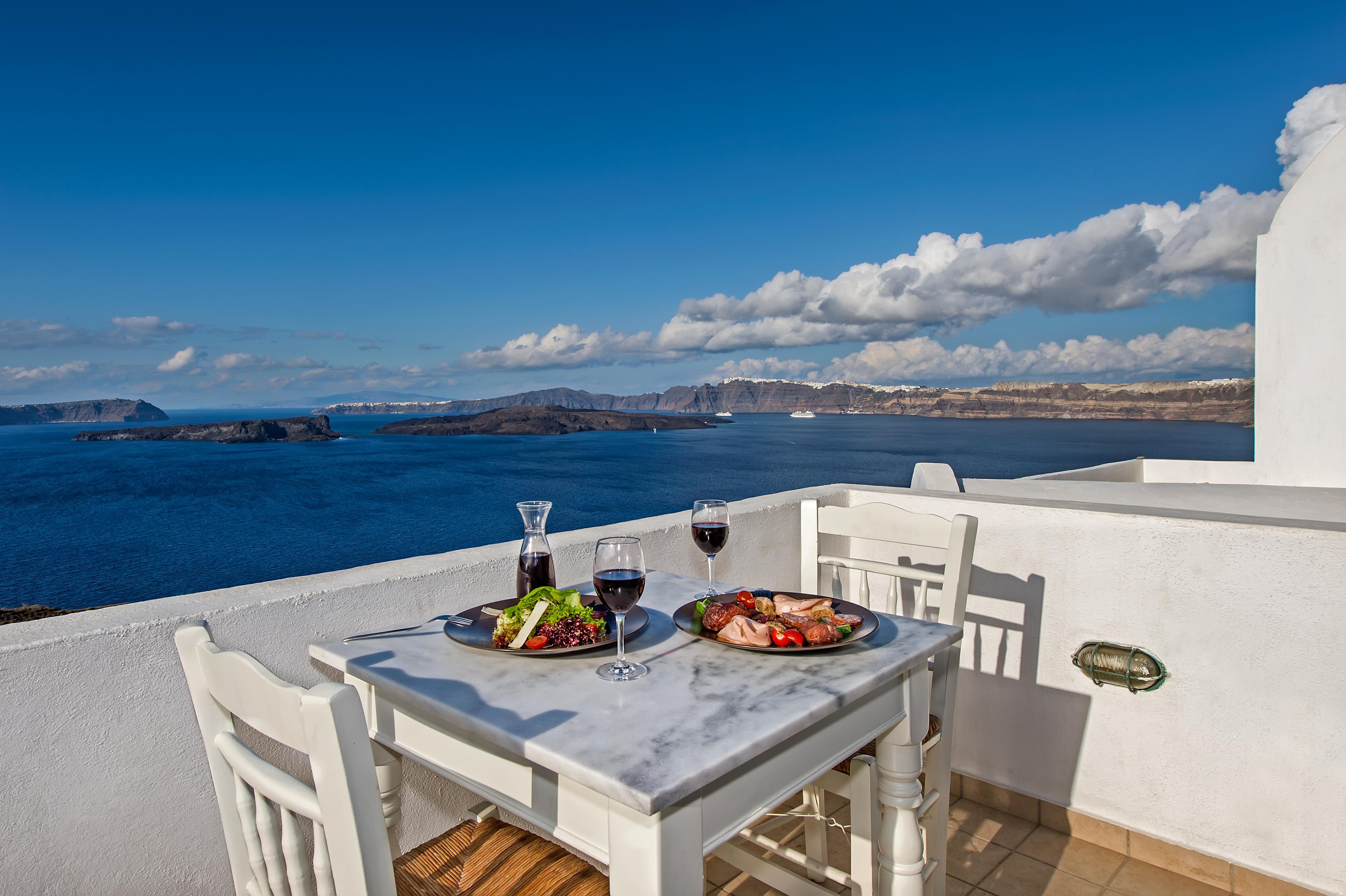 Apanemo & Hotel 3*