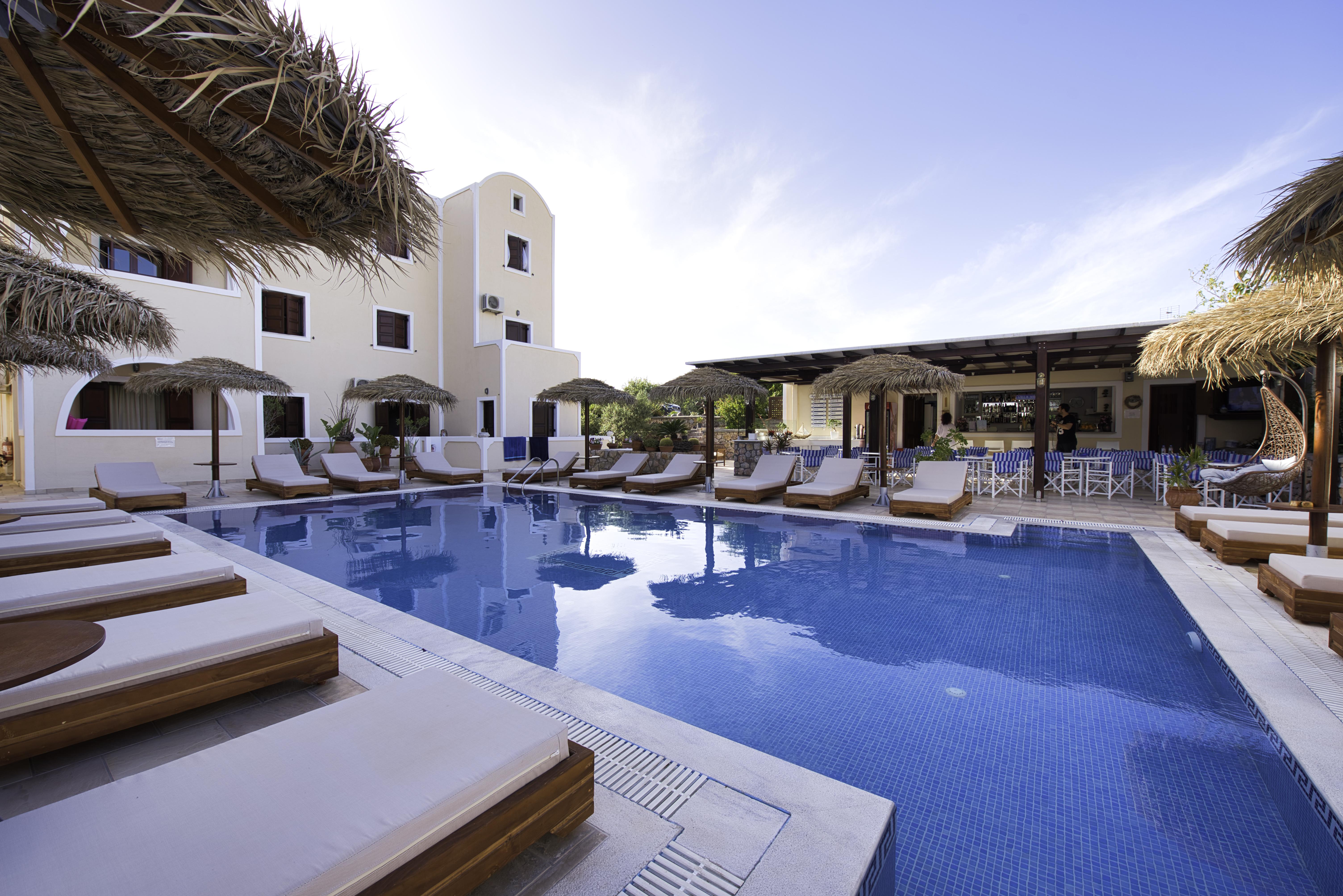 Angira 3* Kamari (Santorini)