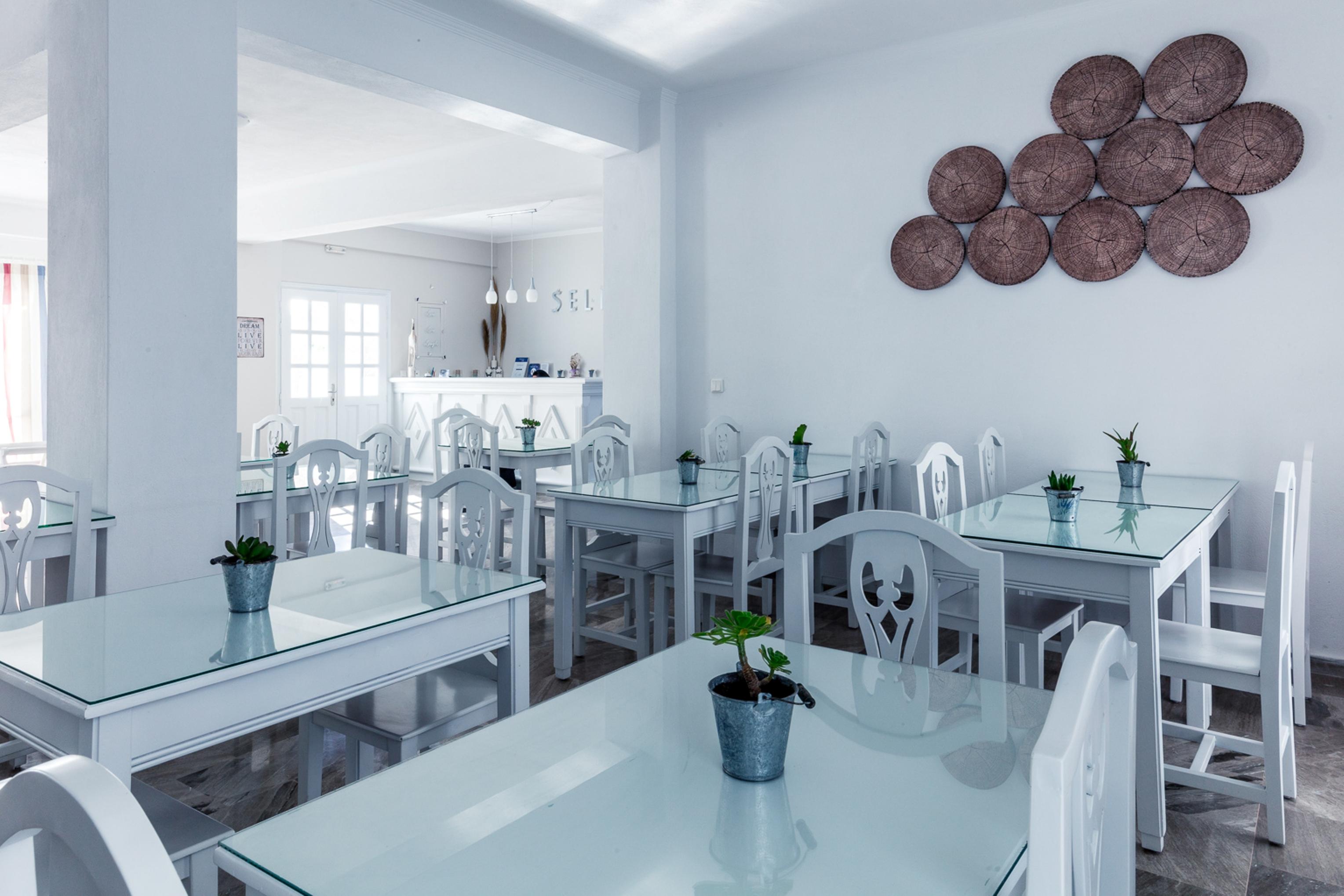 Selini ηotel (adults Only) 3* Kamari (Santorini)