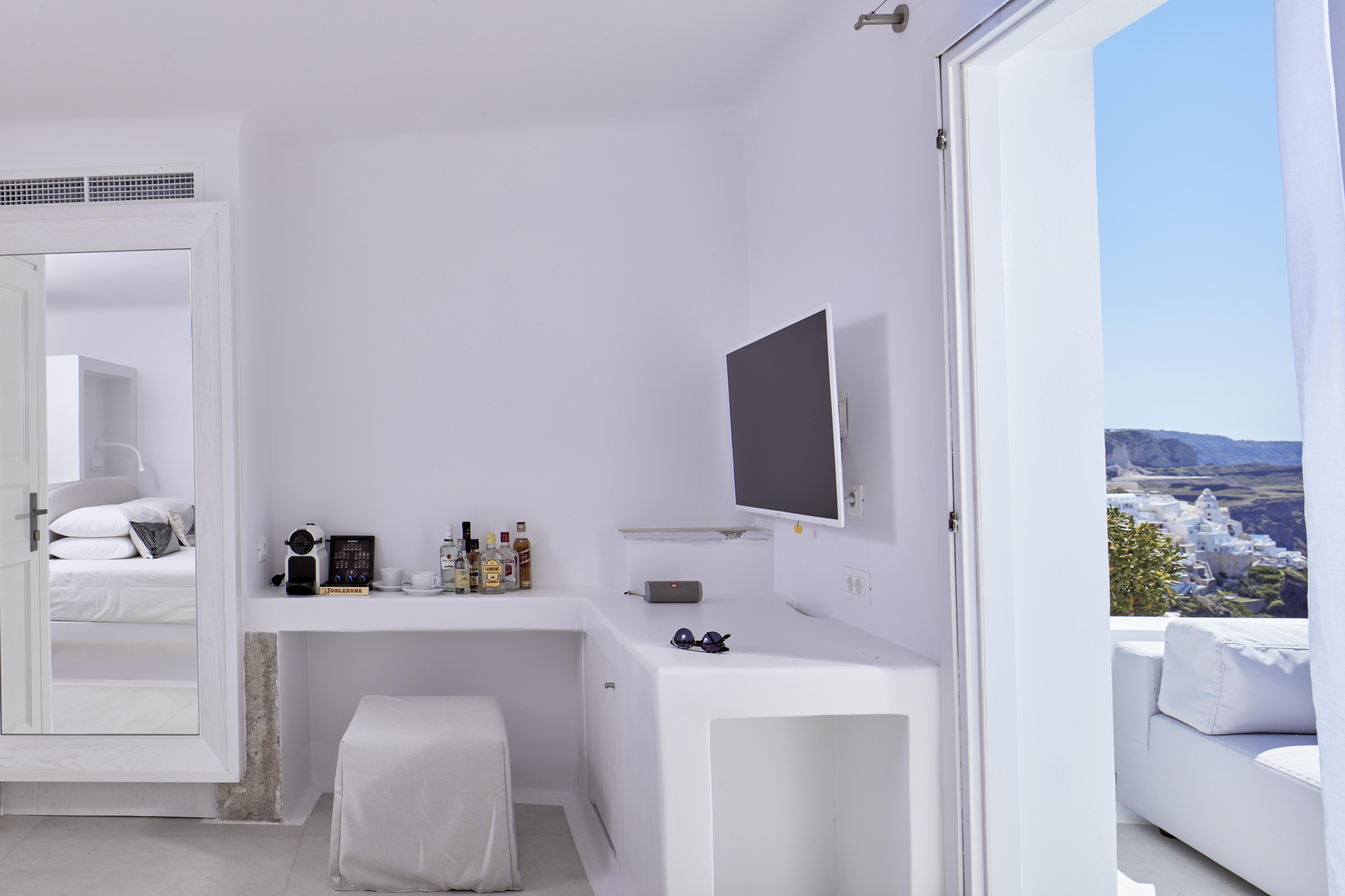 Cosmopolitan - Small Luxury Of The World 4* Fira (Santorini)