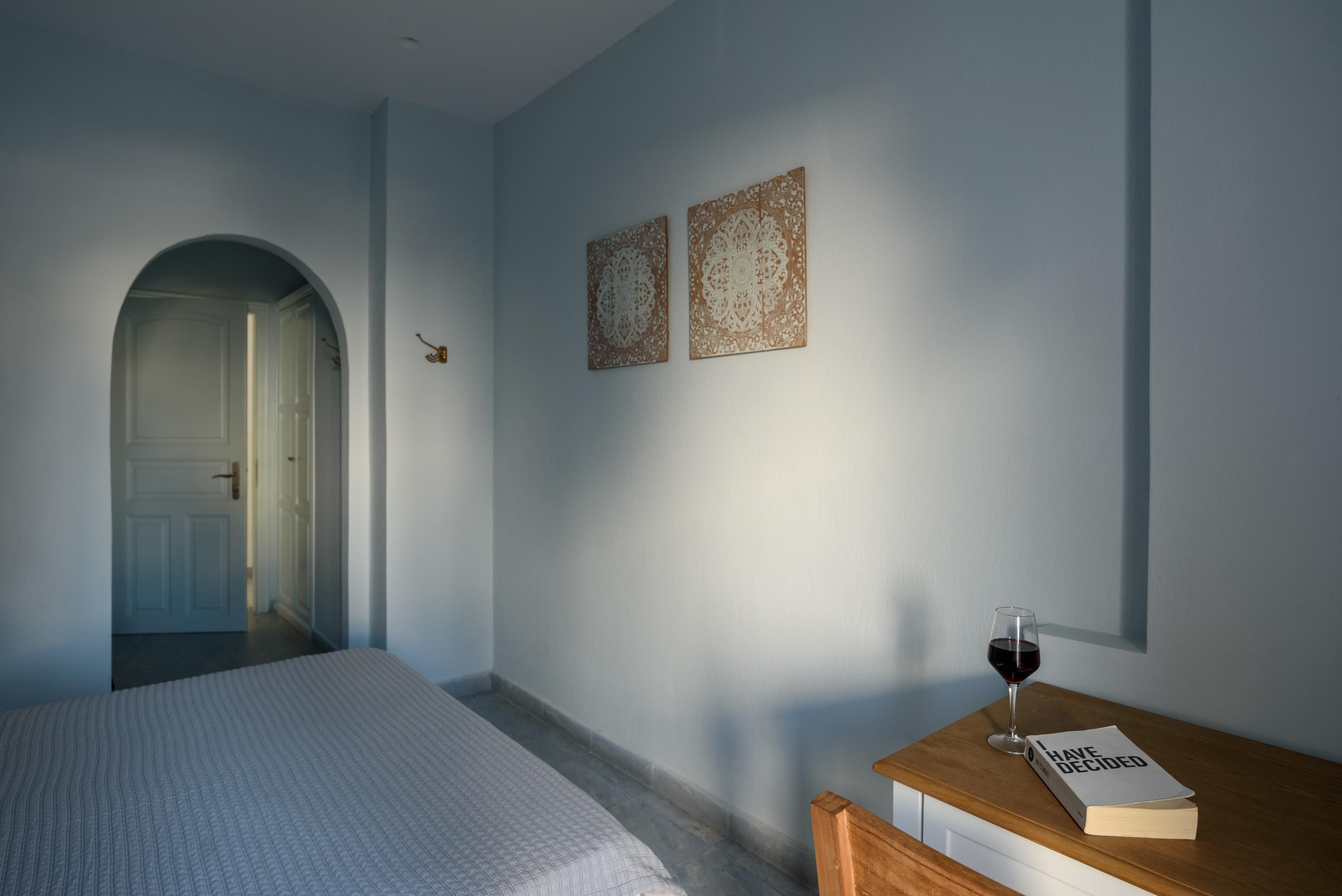 Hotel Alesahne Kamari (Santorini)