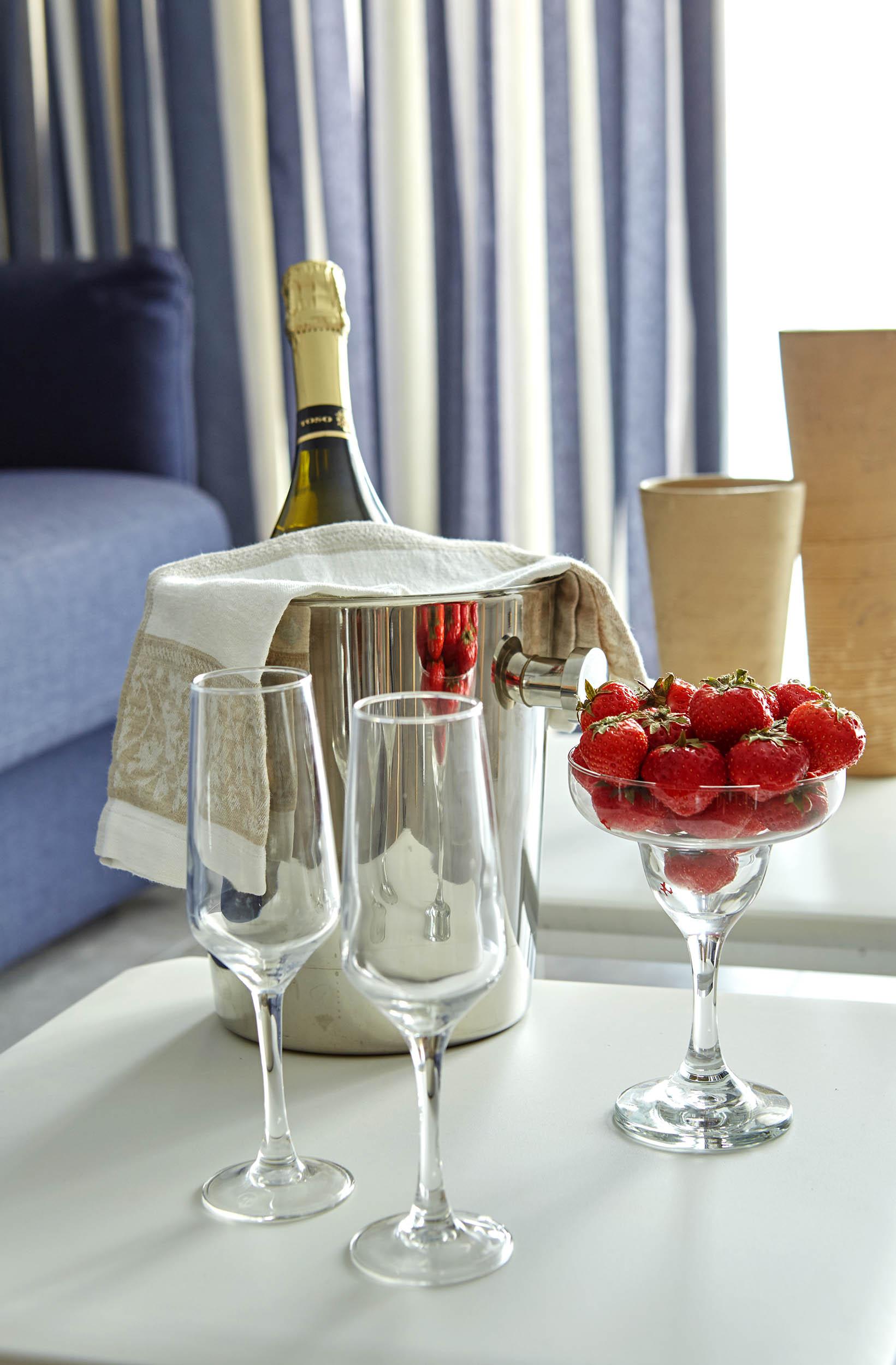 Mystery Luxury 4*