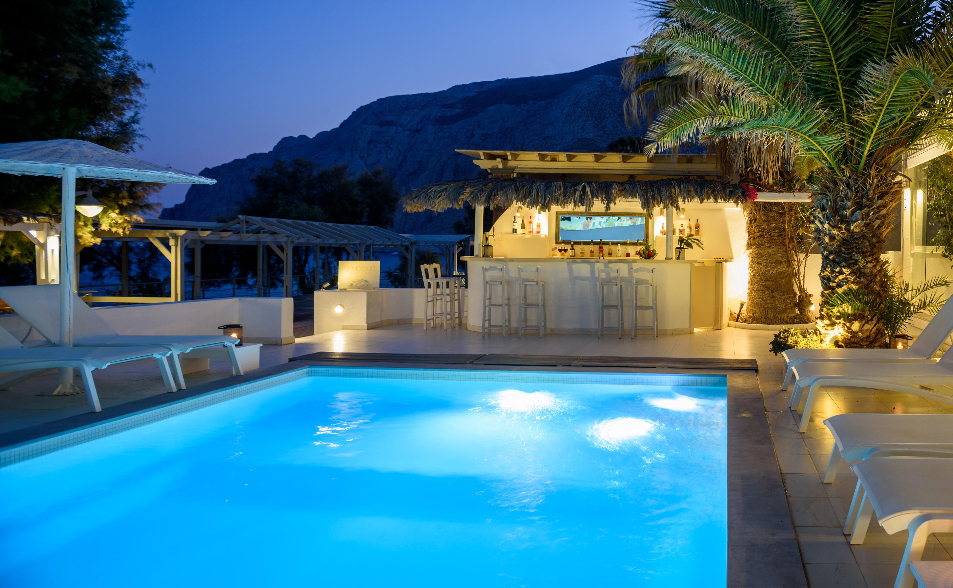 Alesahne 3* Kamari (Santorini)
