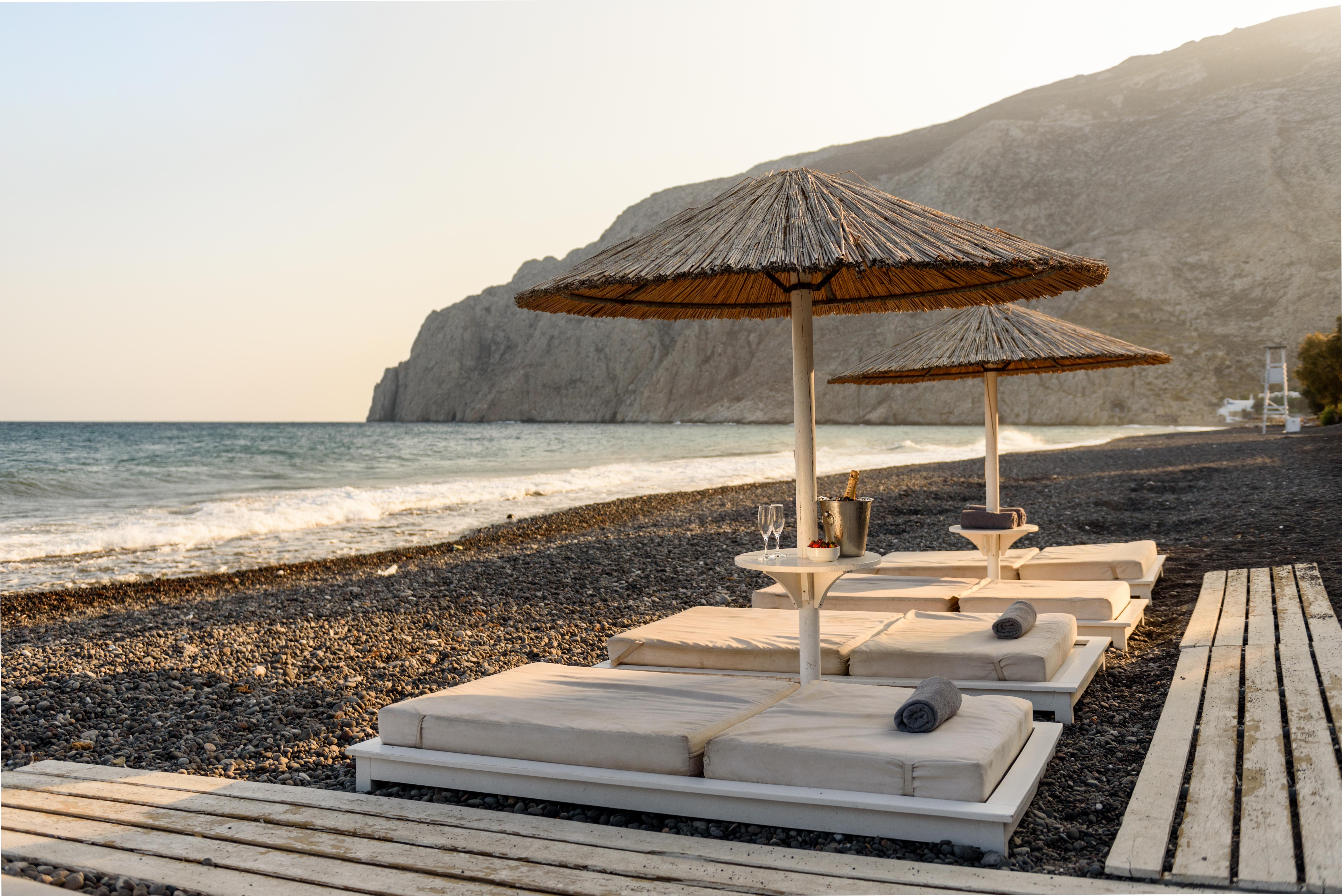 Alesahne 3* Kamari (Santorini)