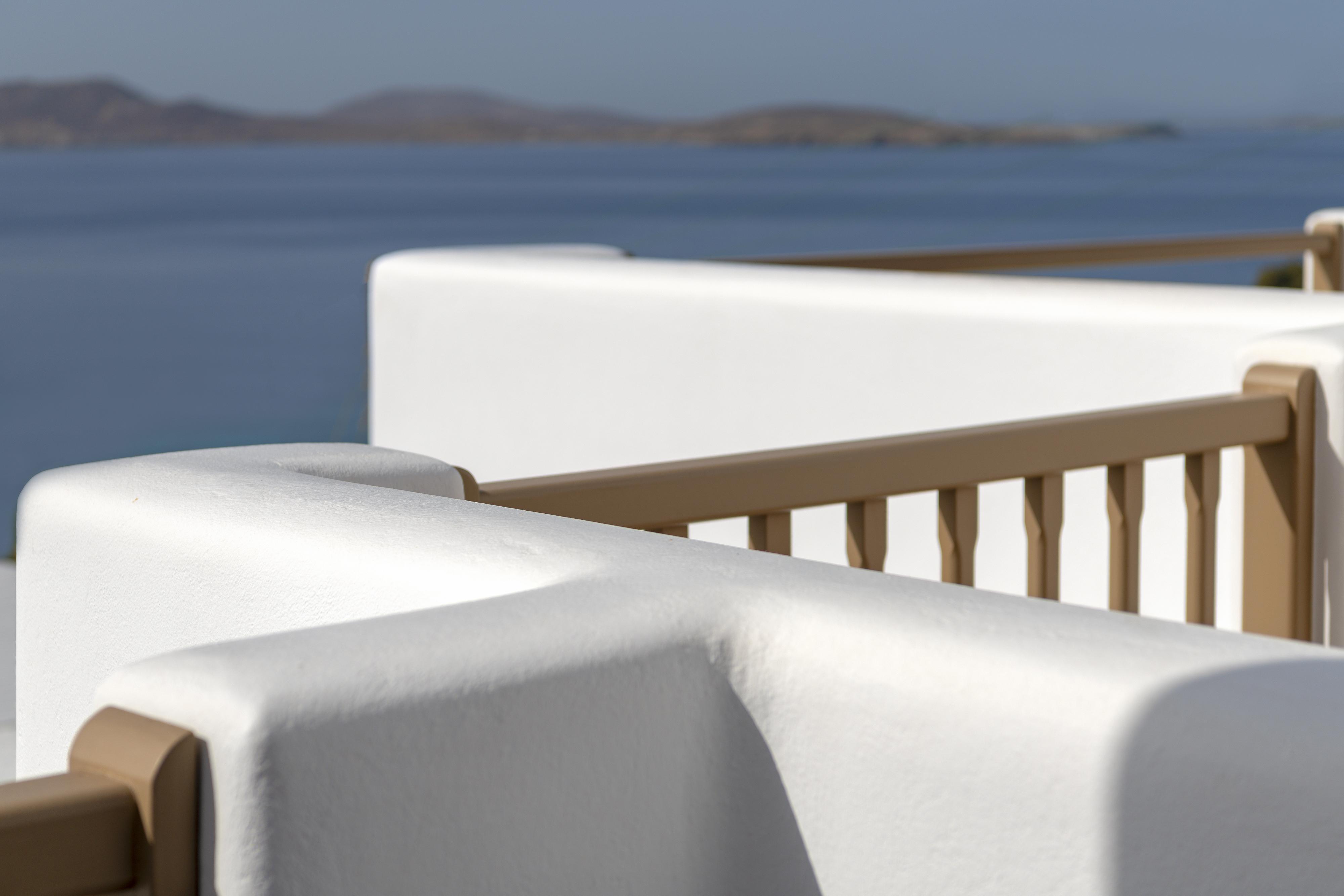 Lithos By Spyros & Flora Hotel 4*