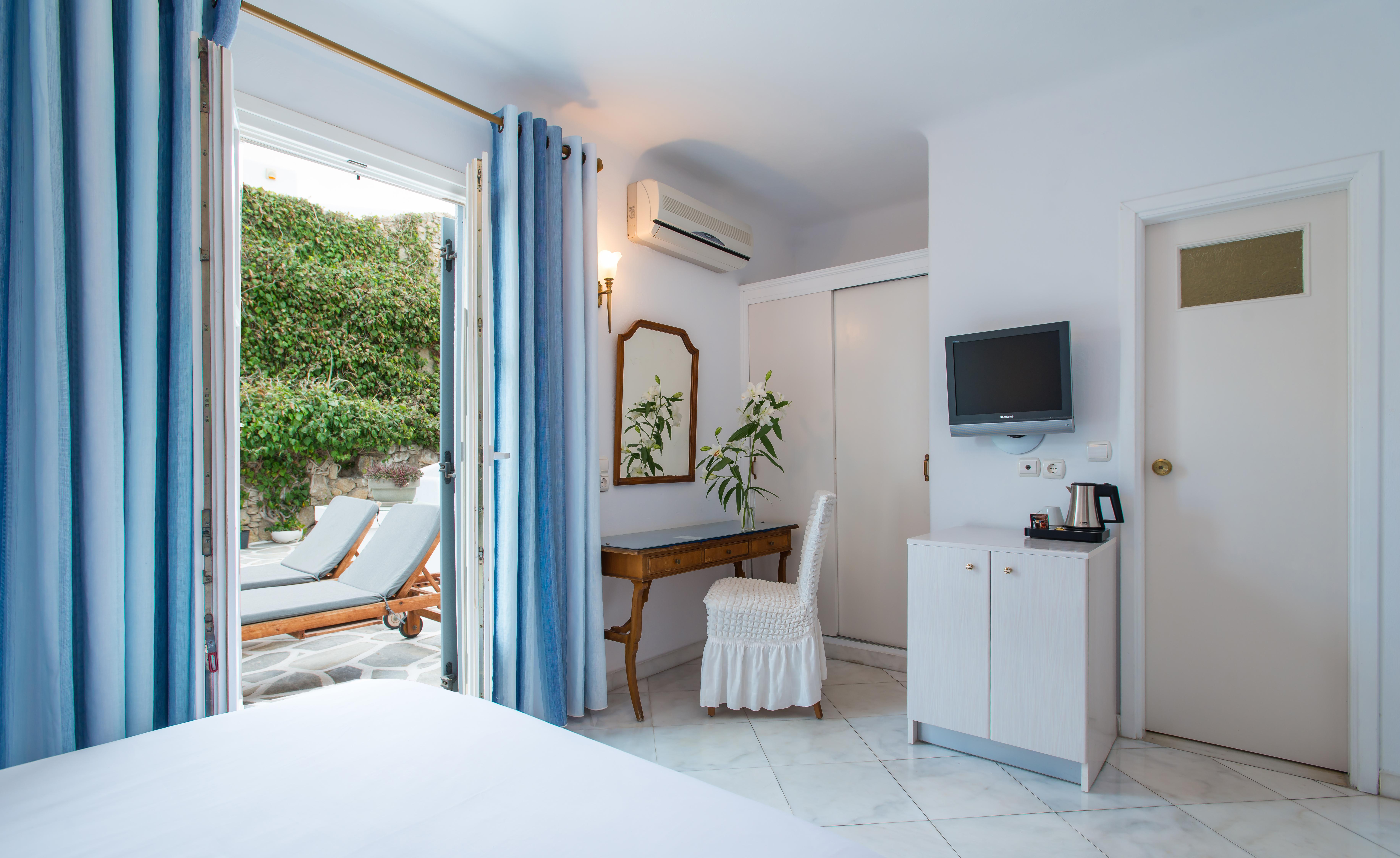 Adonis Hotel Mykonos Town
