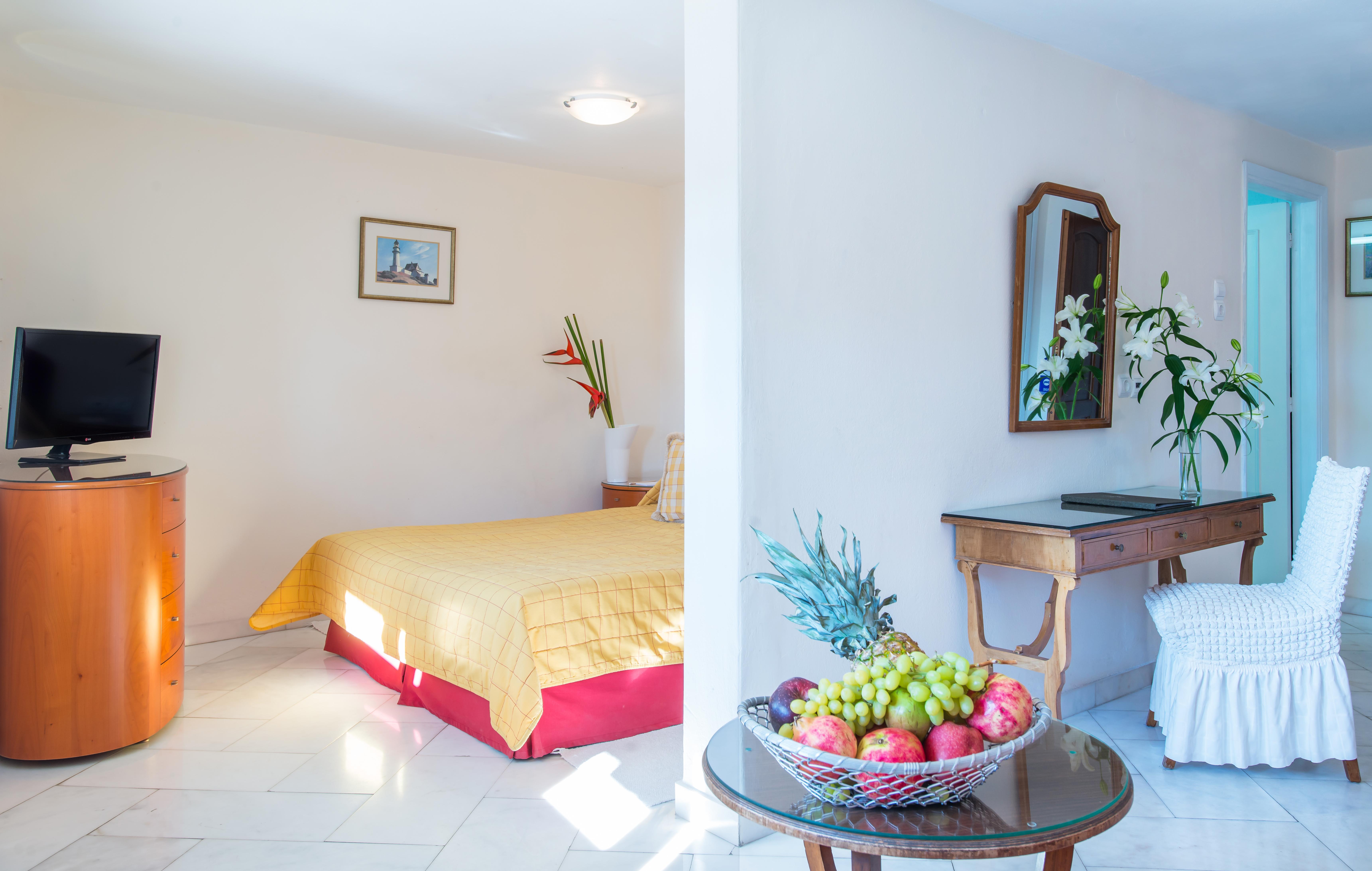Adonis Hotel Mykonos Town