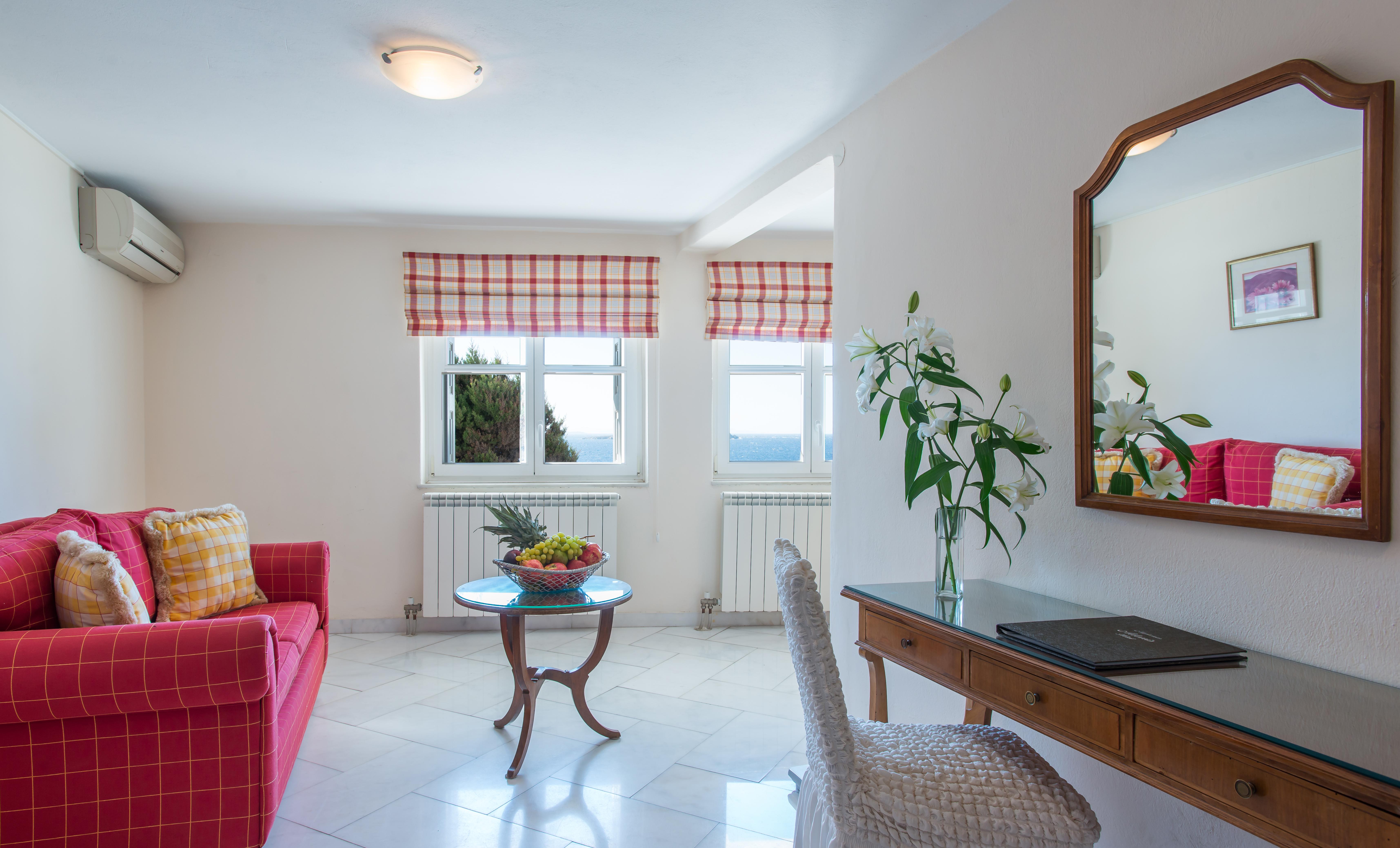 Hotel Adonis