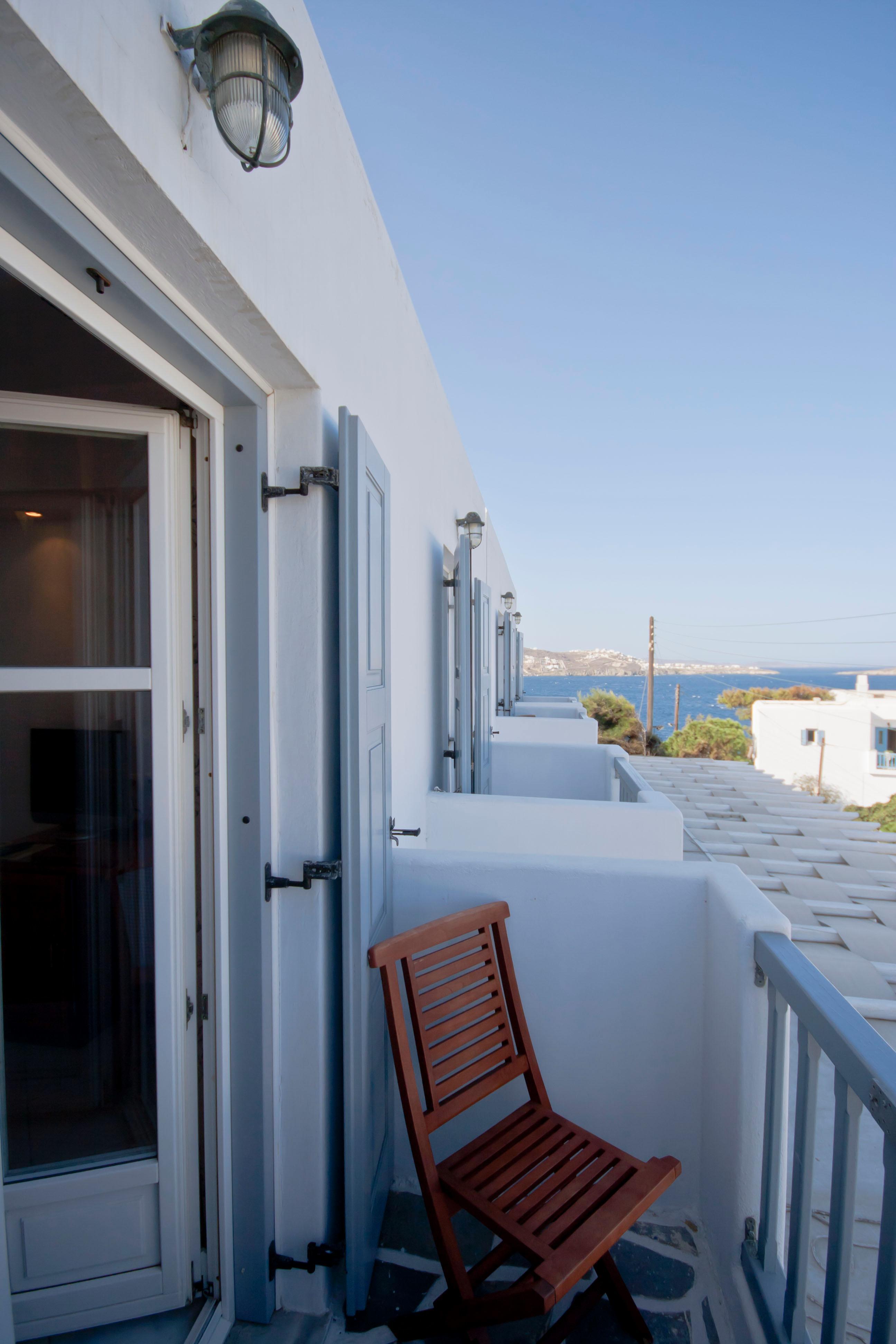 Adonis Hotel