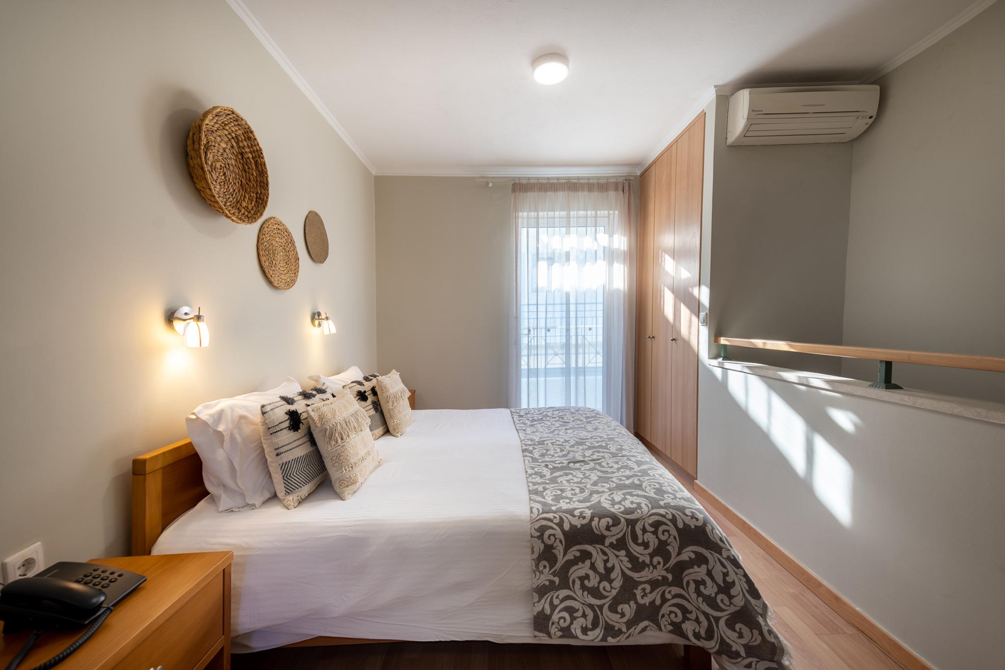 Ekati Maizonettes Hotel