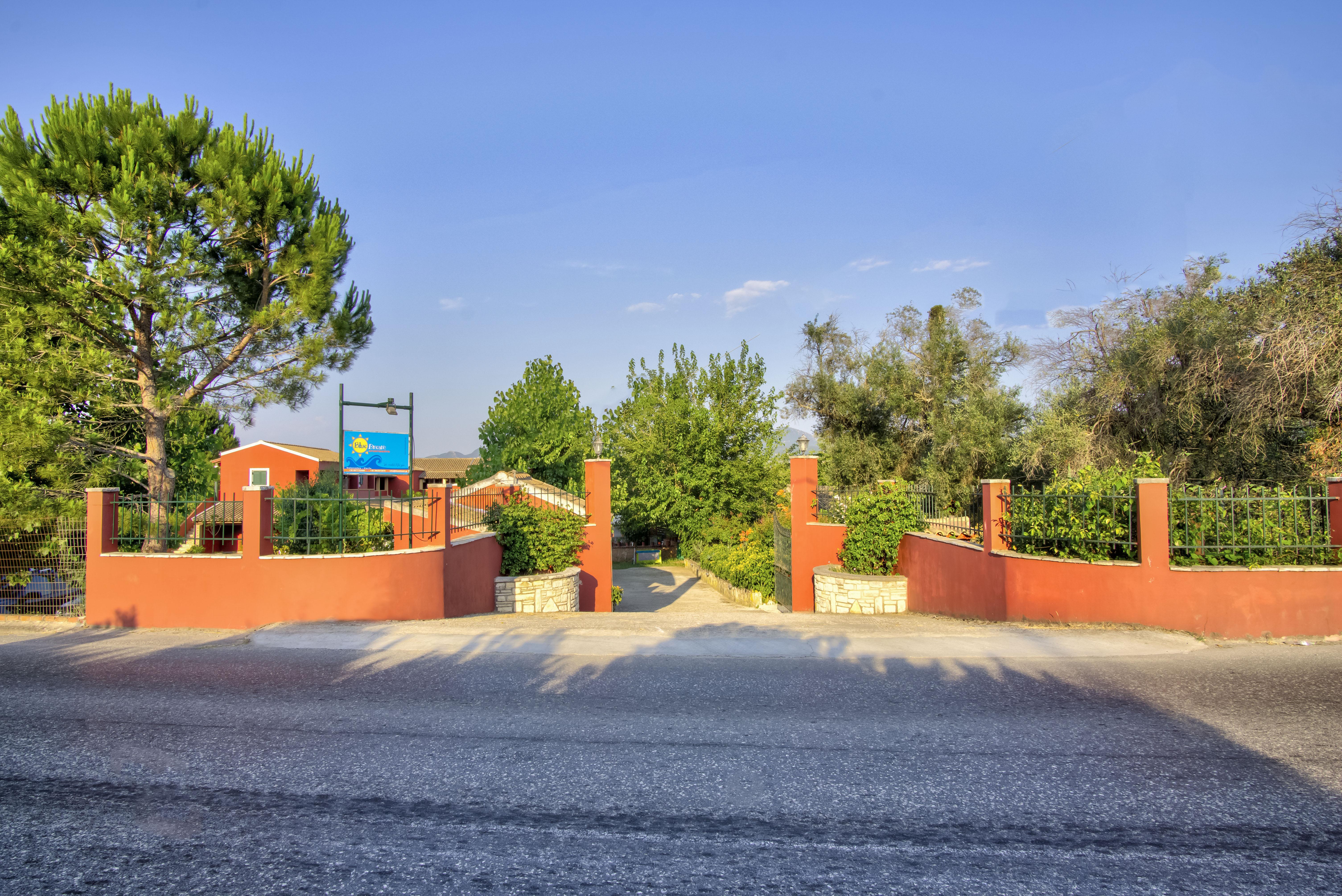 Aparthotel Blue Dream 2*