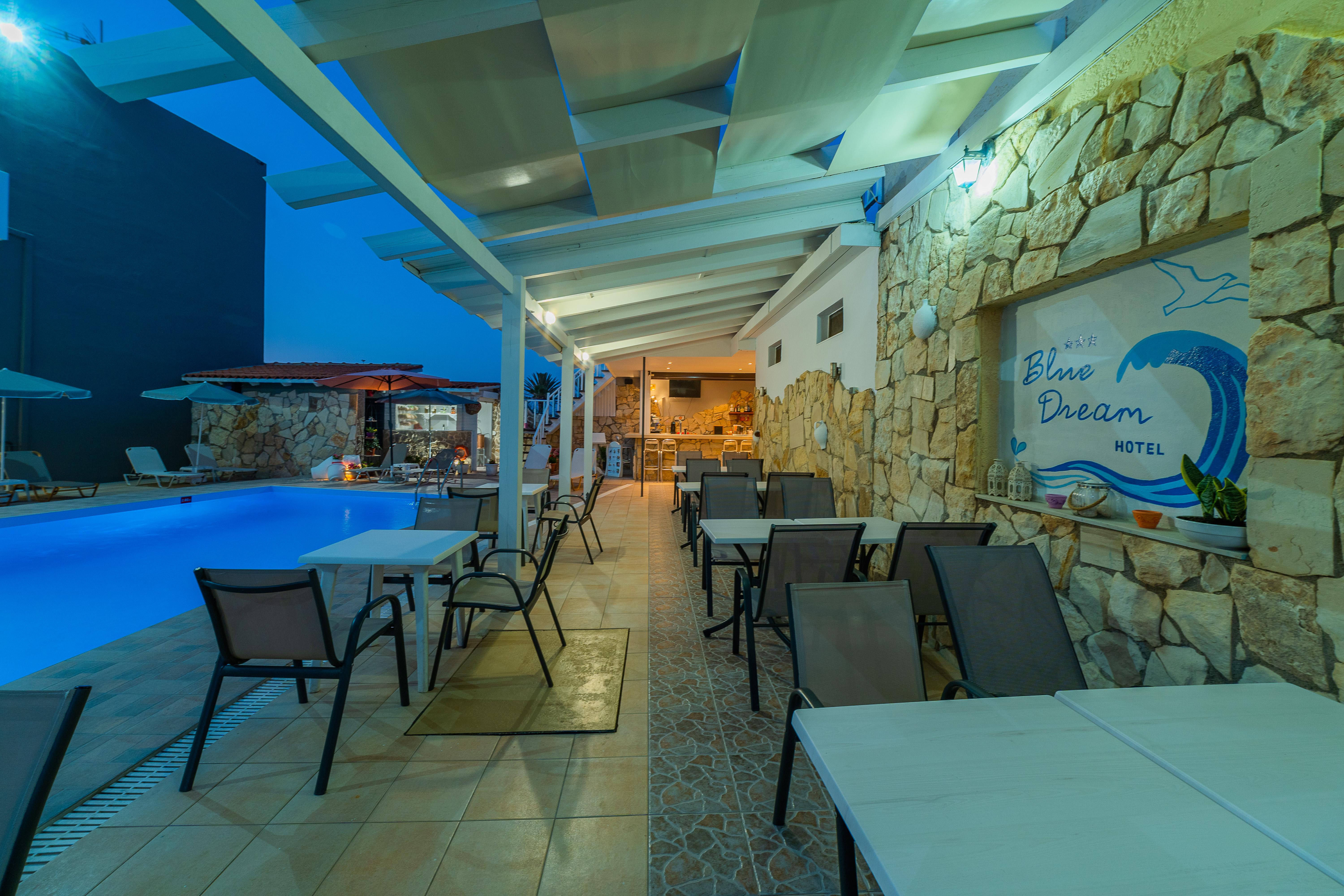 Blue Dream Aparthotel 3*
