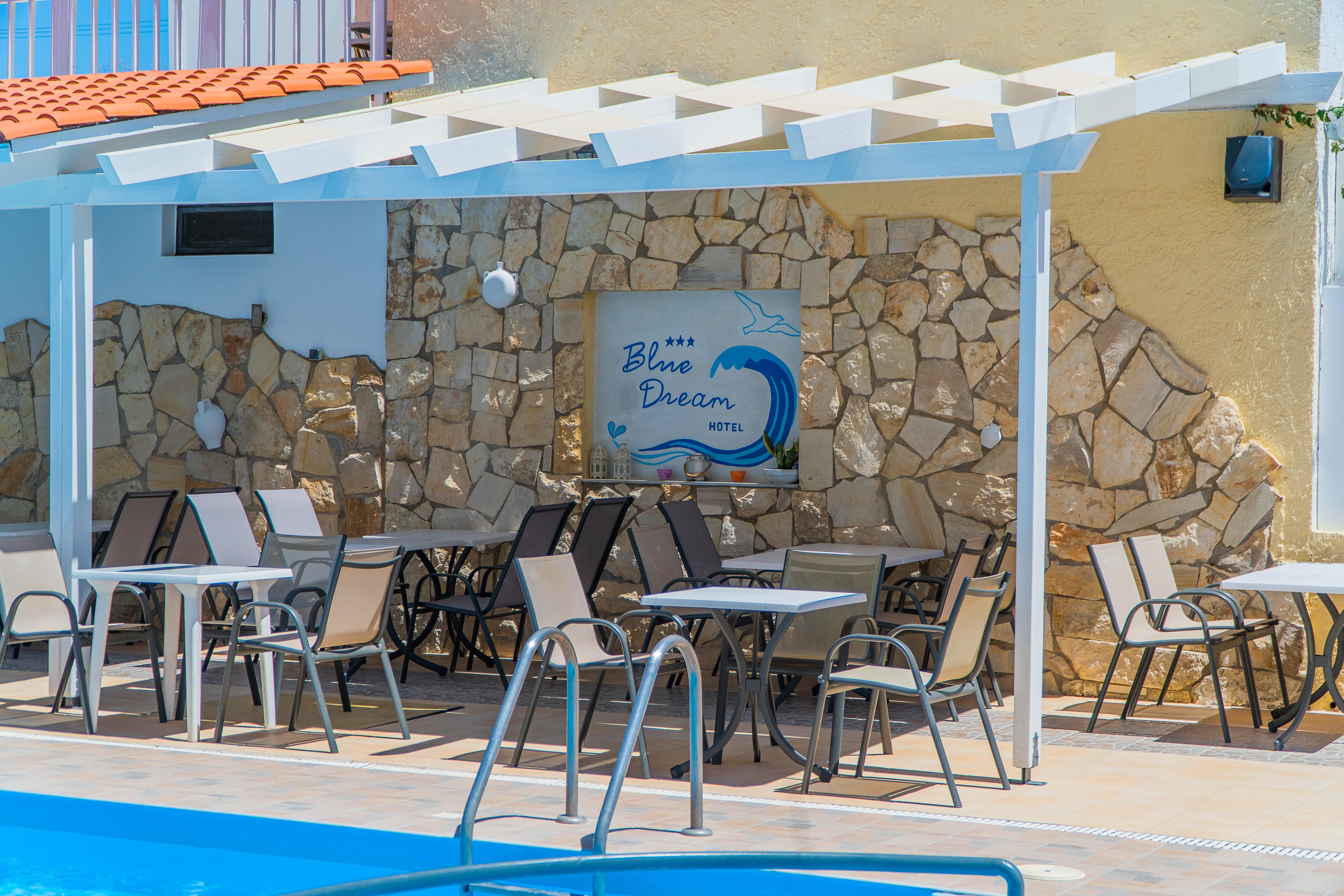 Blue Dream Aparthotel 3*