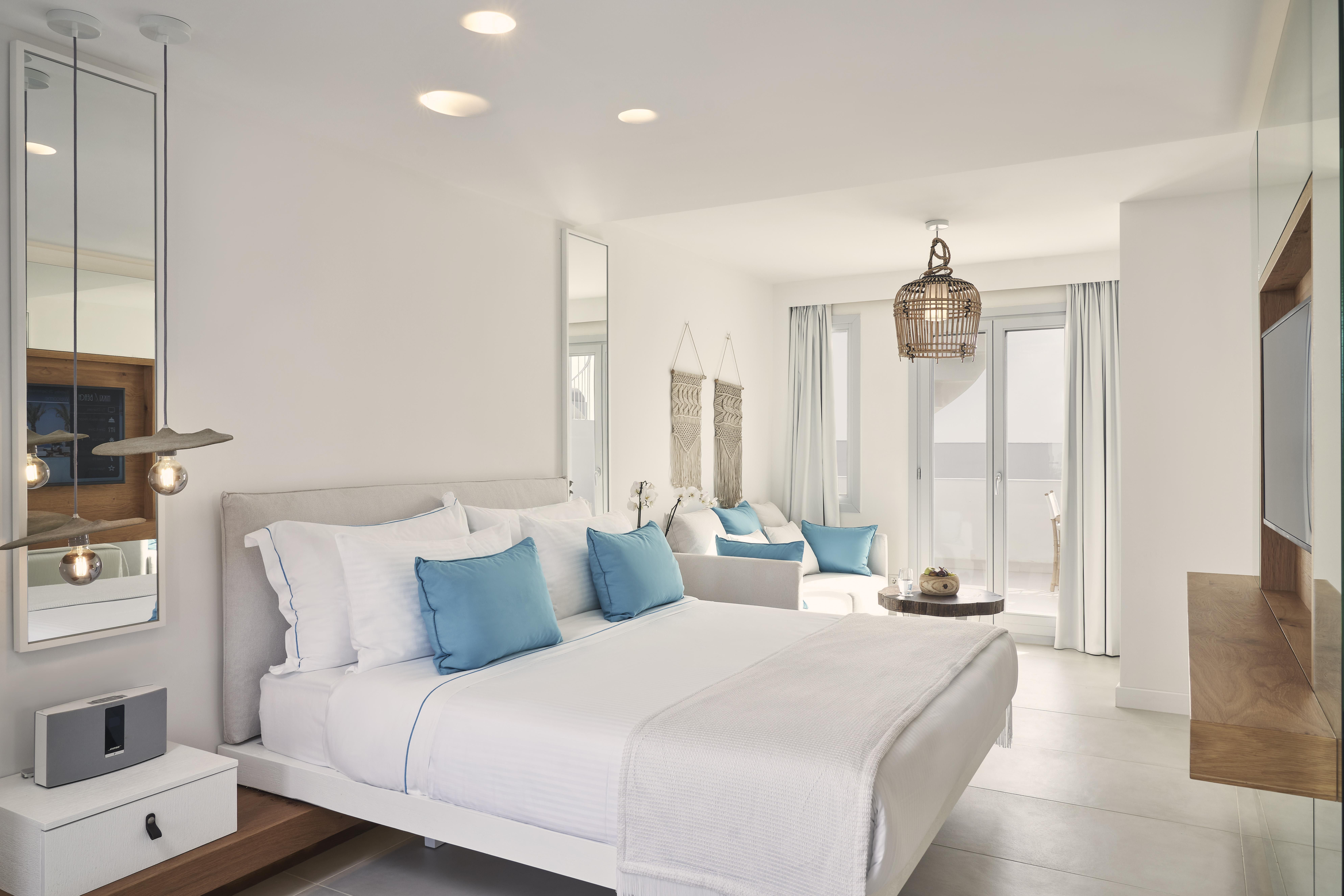 Nikki & Santorini 5* Kamari (Santorini)