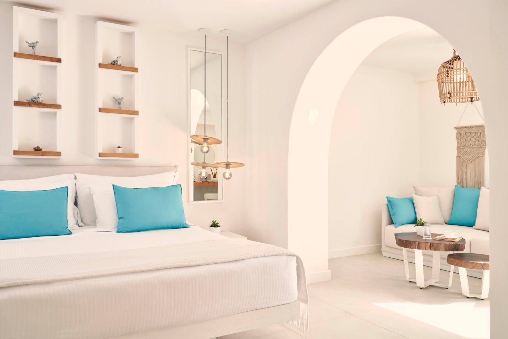 Nikki & Santorini 5*