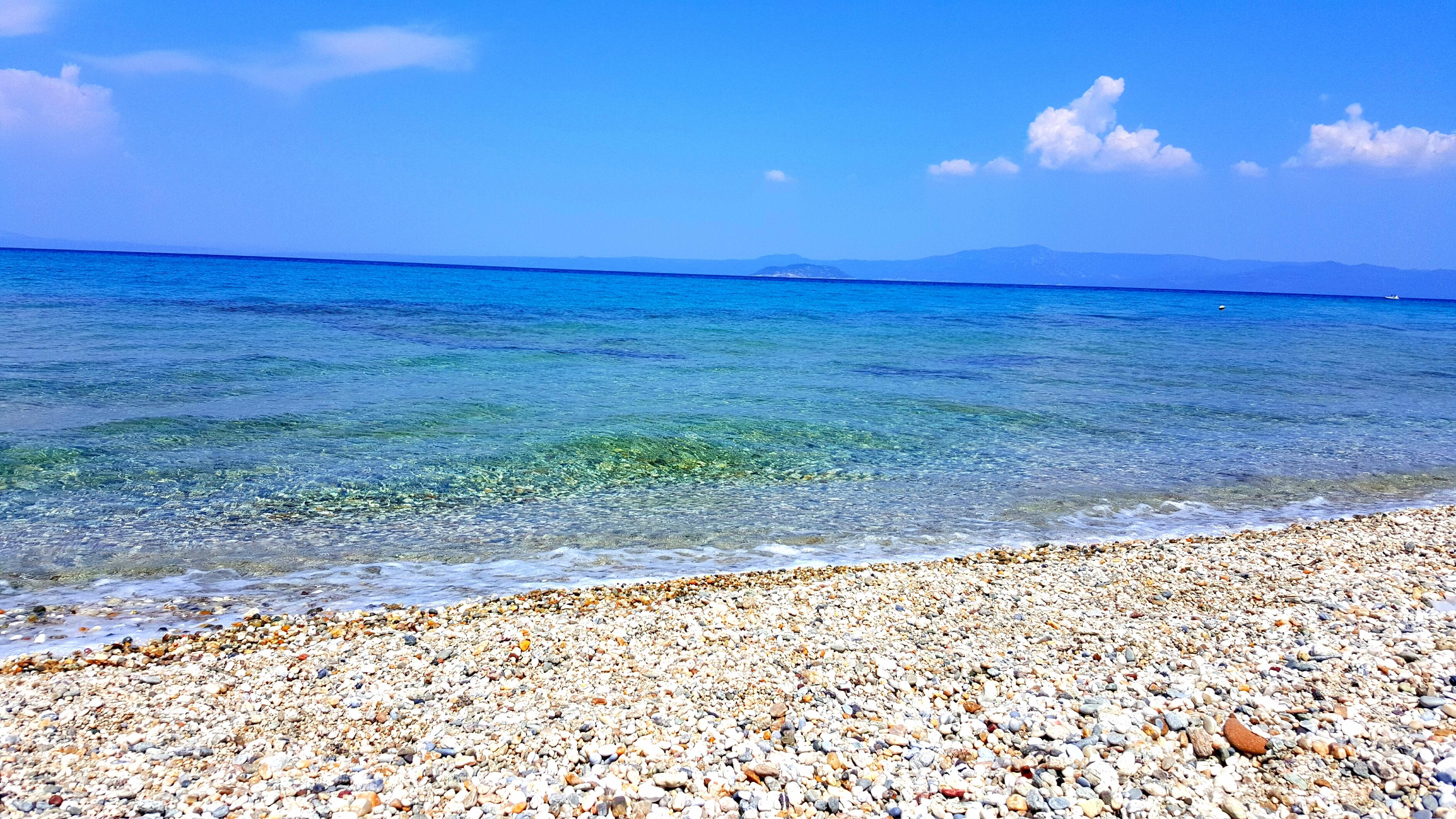 White Tennis & Apartment Pefkochori