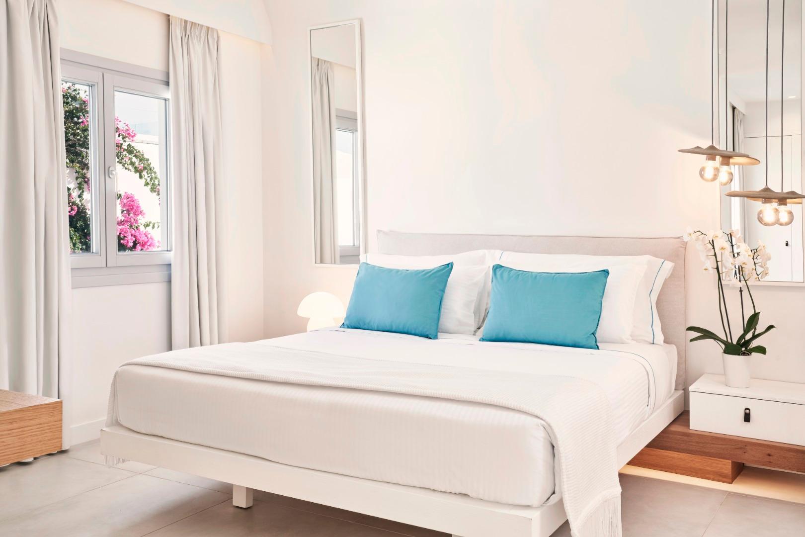 Nikki & Santorini Hotel