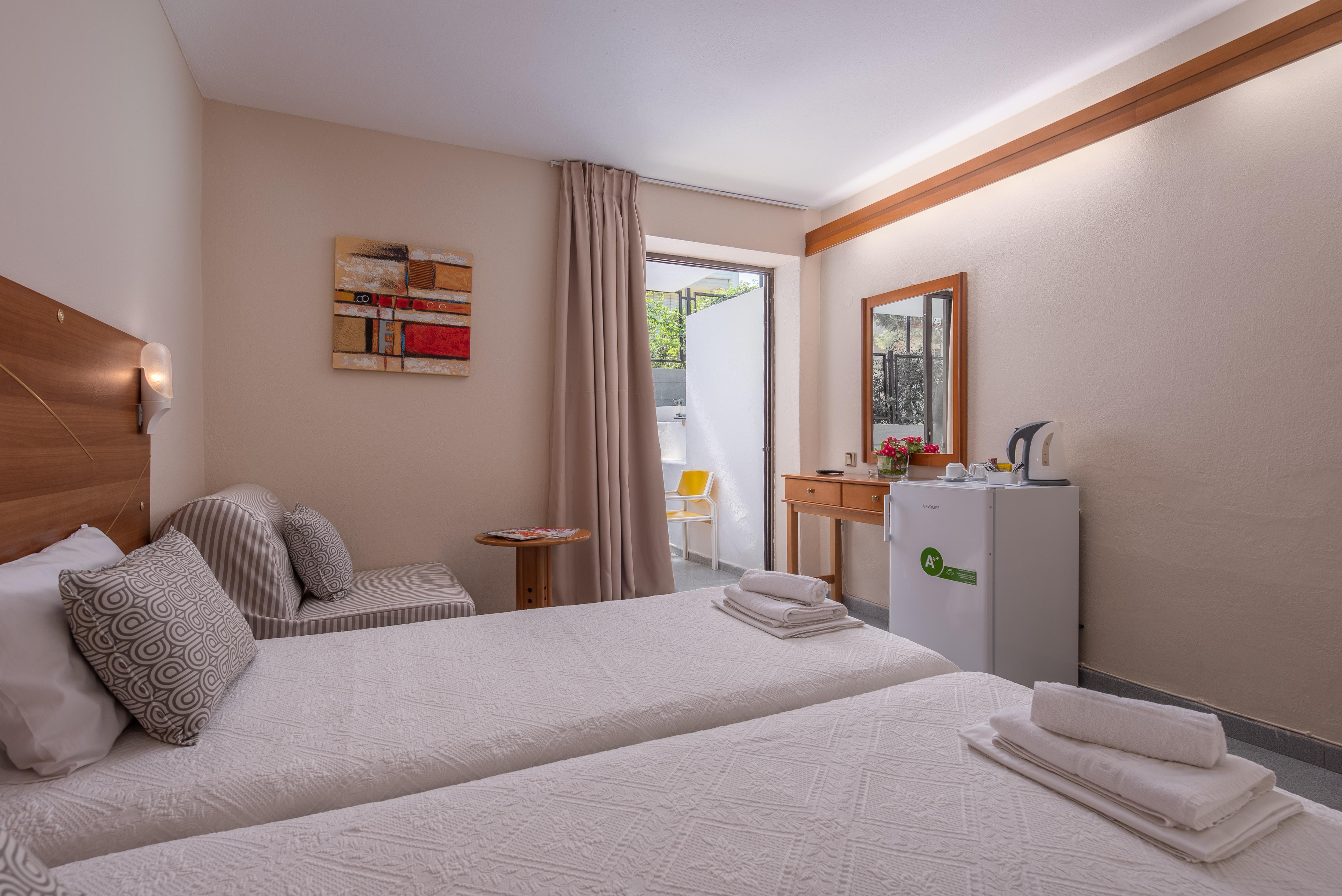 Hotel Dionysos & 3*