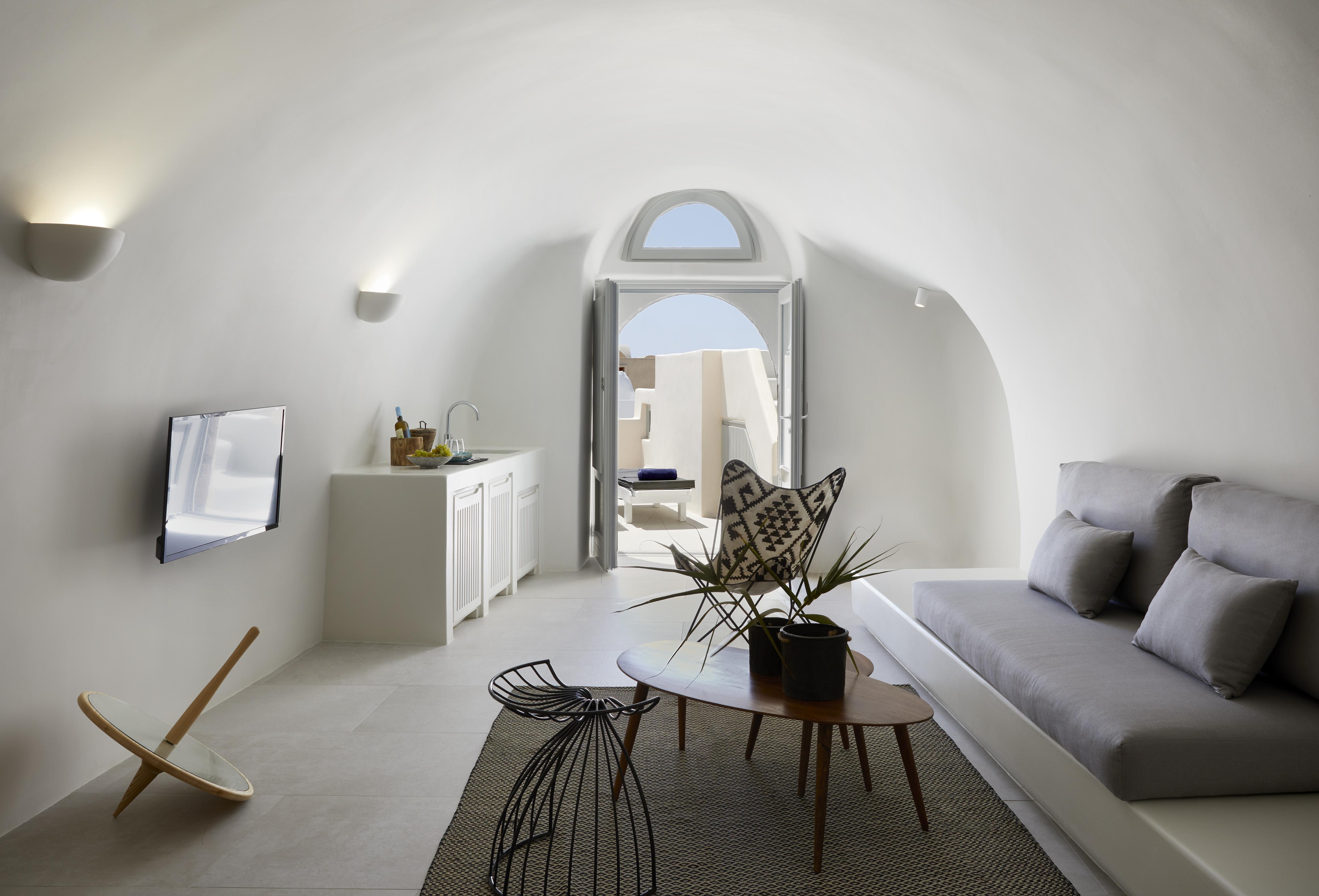 Elysian Santorini Hotel