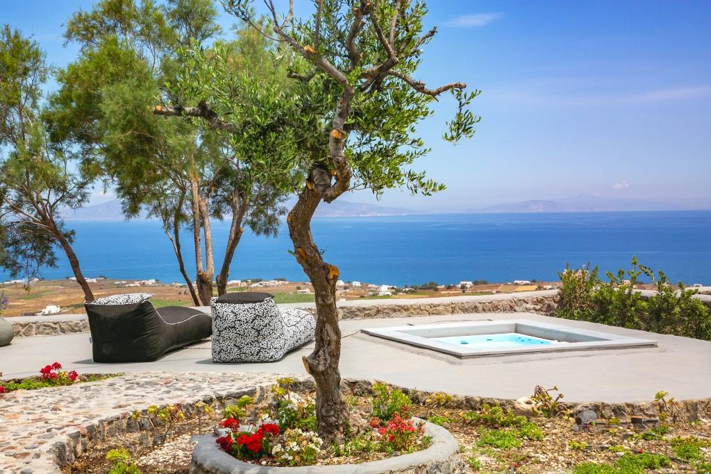 Elysian Santorini Hotel
