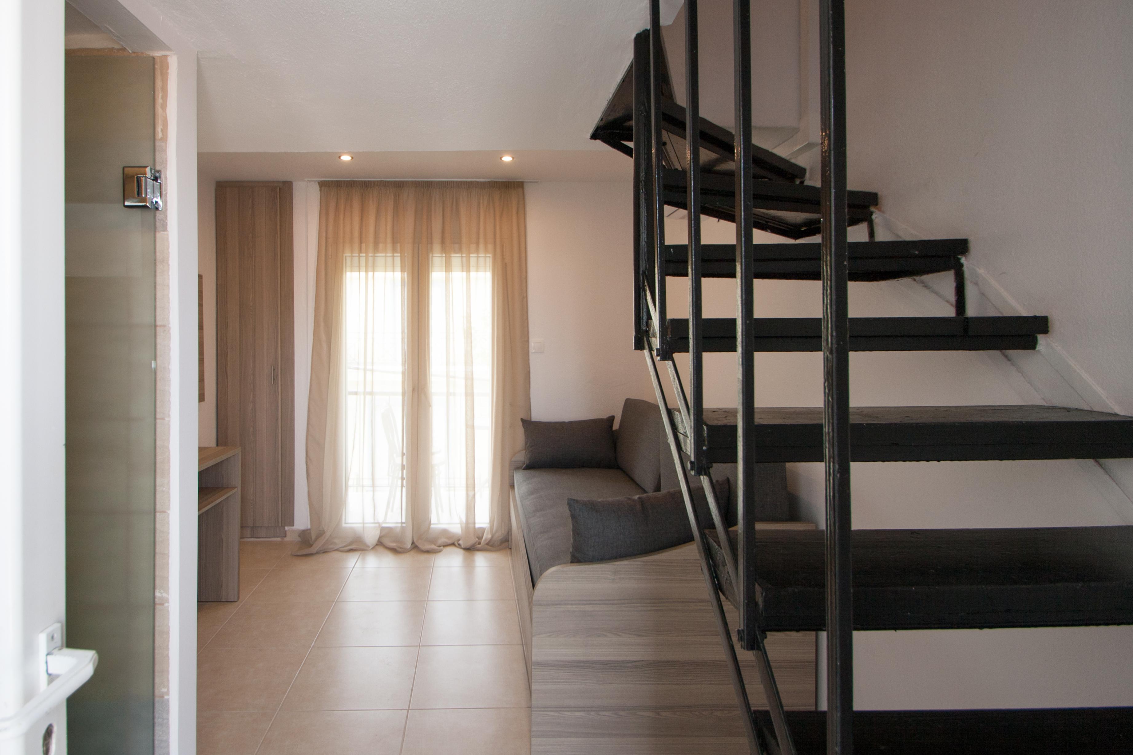 Guest house Avocado Skiathos Town