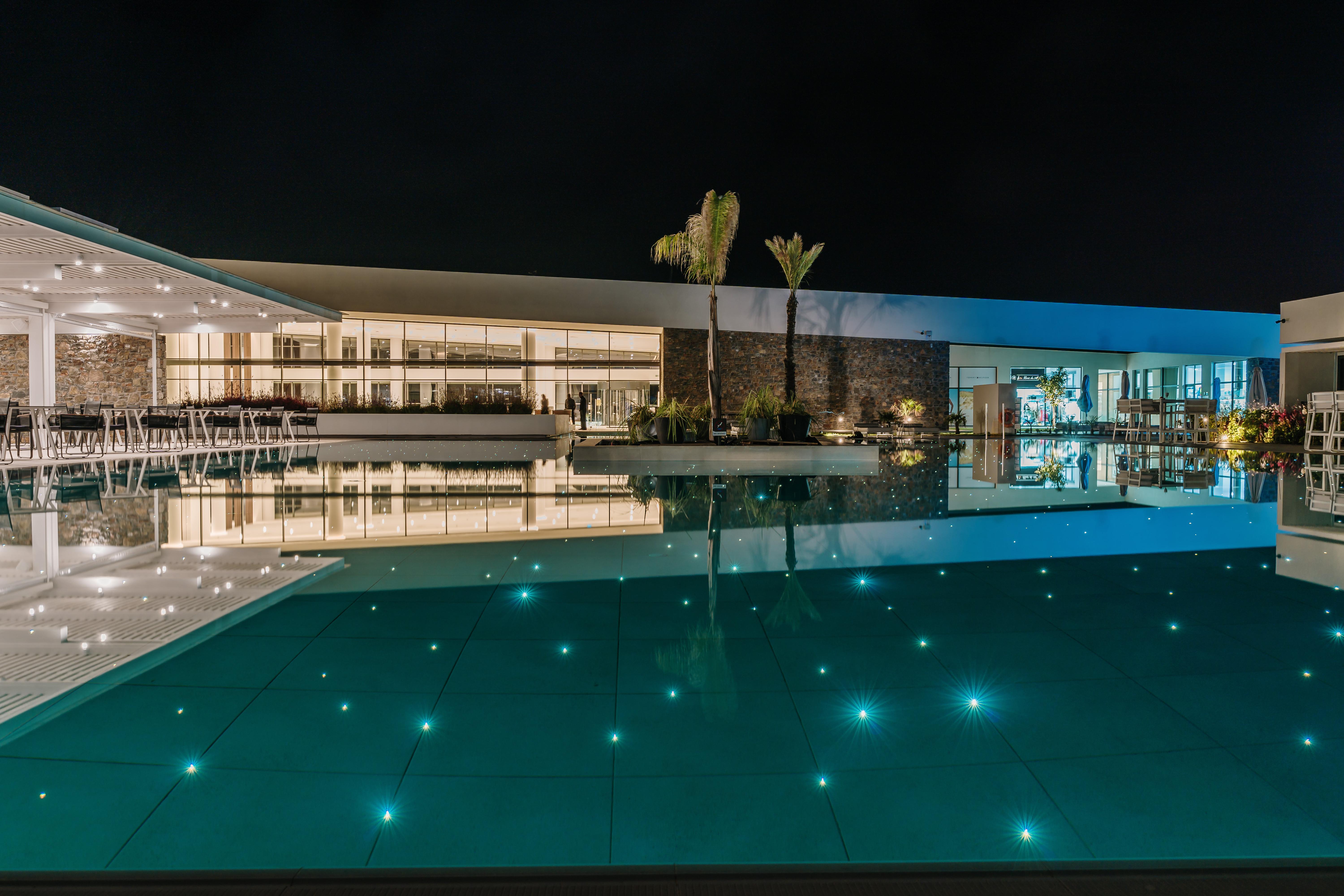 Hotel Grand Gennadi