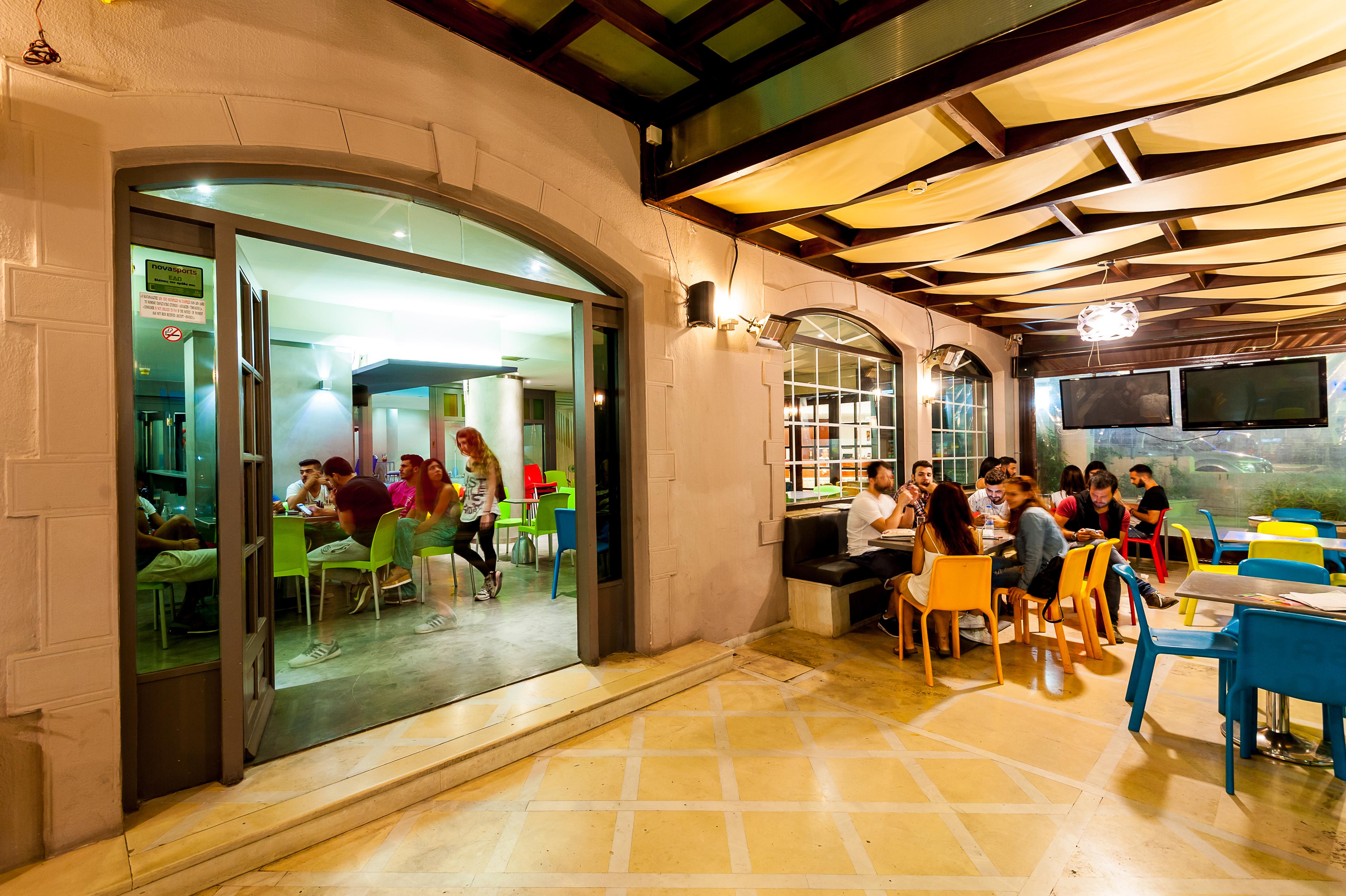 Elina Aparthotel 3*