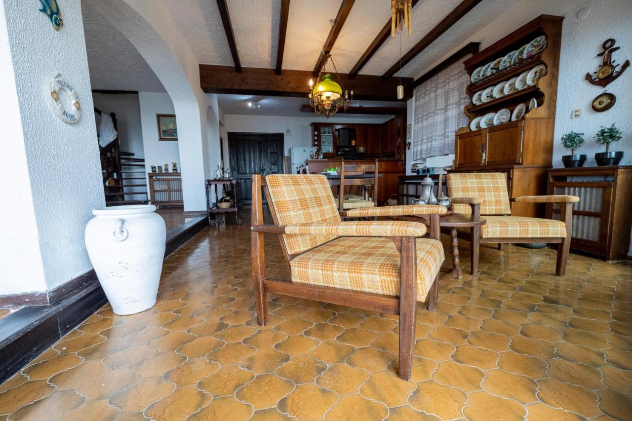 Delmare Dom Seafront Holiday home *