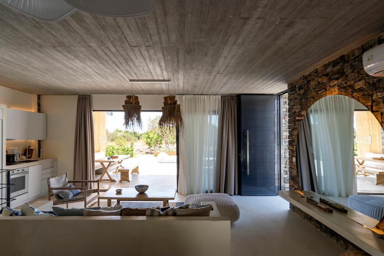 Akra Grammeno Beachfront * Palaiochora