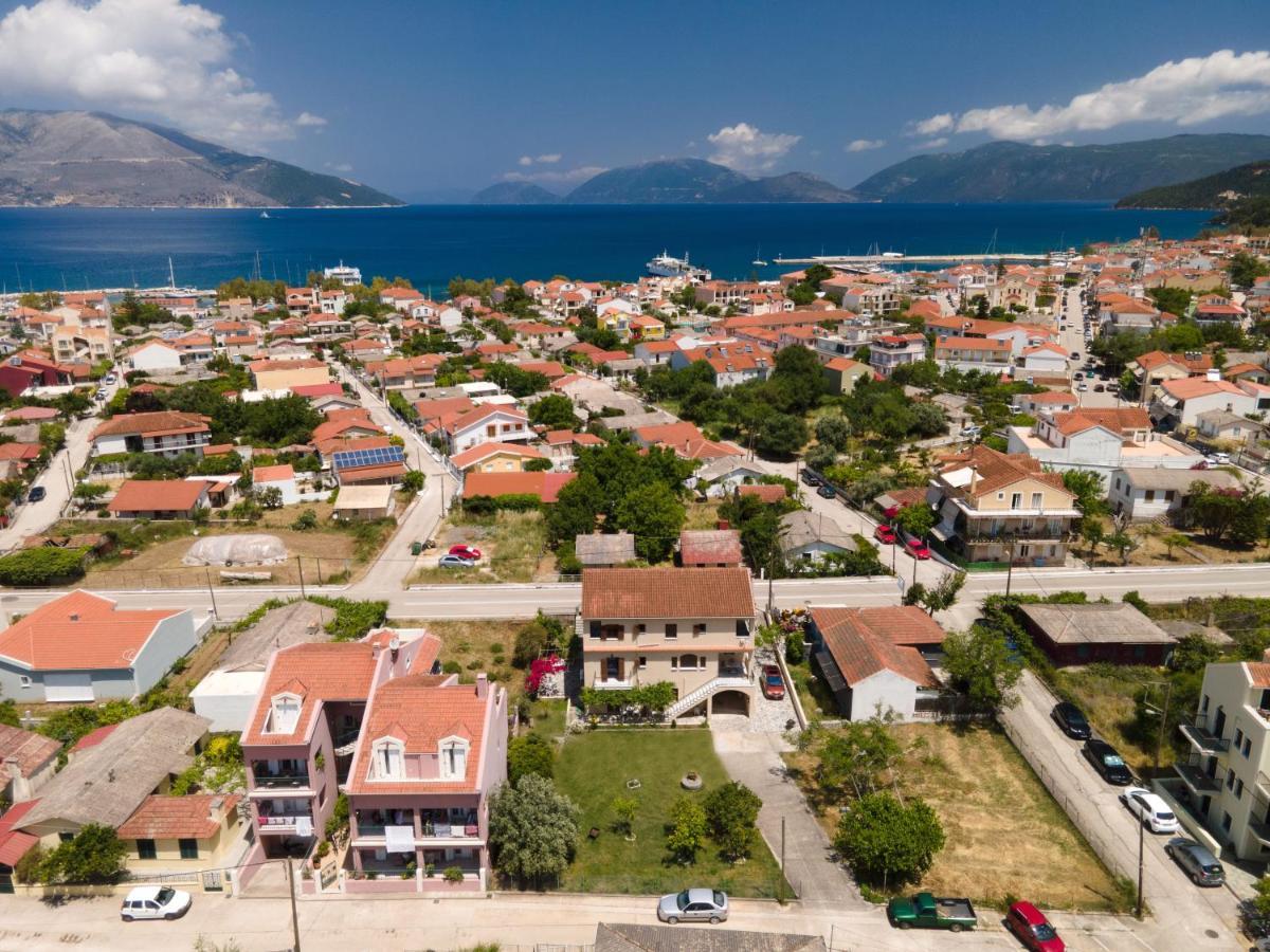 Mary's & Hotel Sami (Kefalonia)