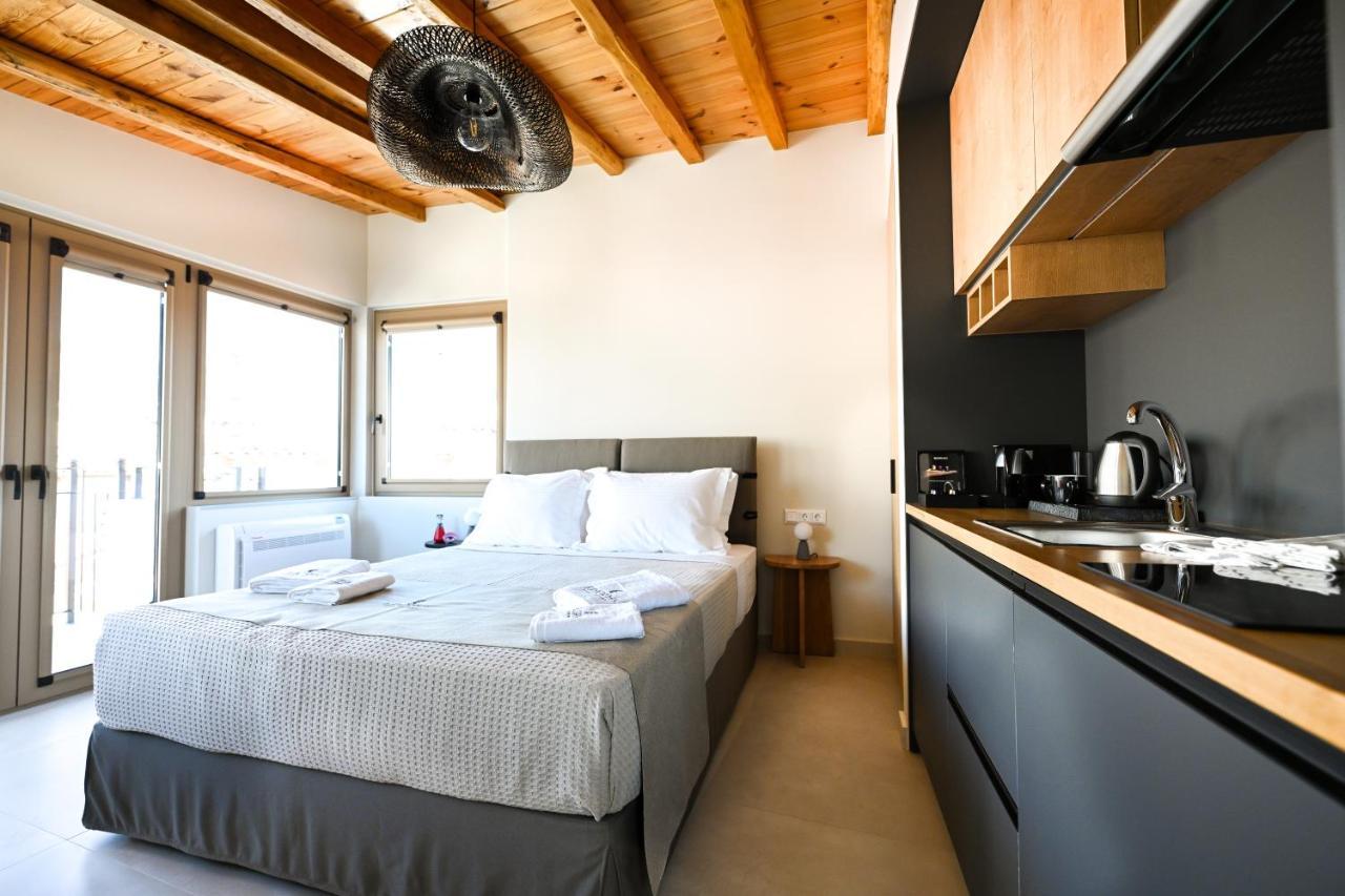 Aparthotel Eumorphia &