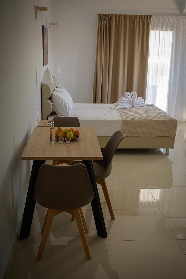 Sunsea Close To The