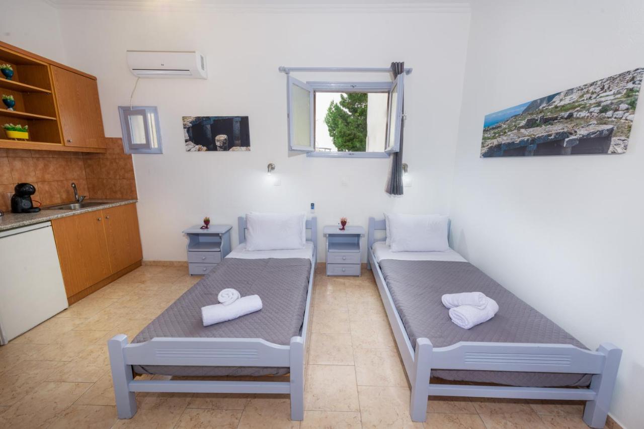 Santorininy Hotel