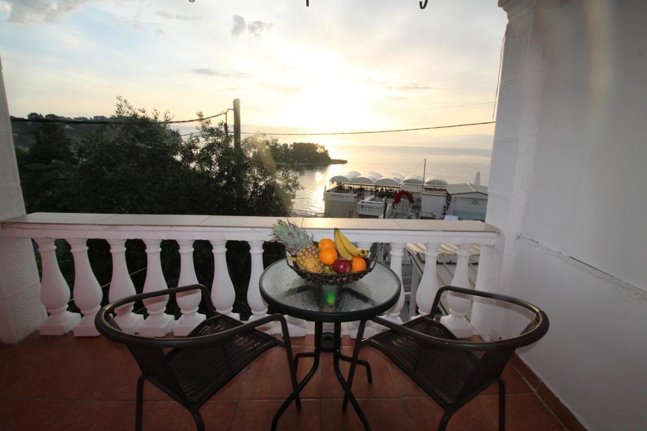 Bed & Breakfast Batis Breeze Perama (Corfu)