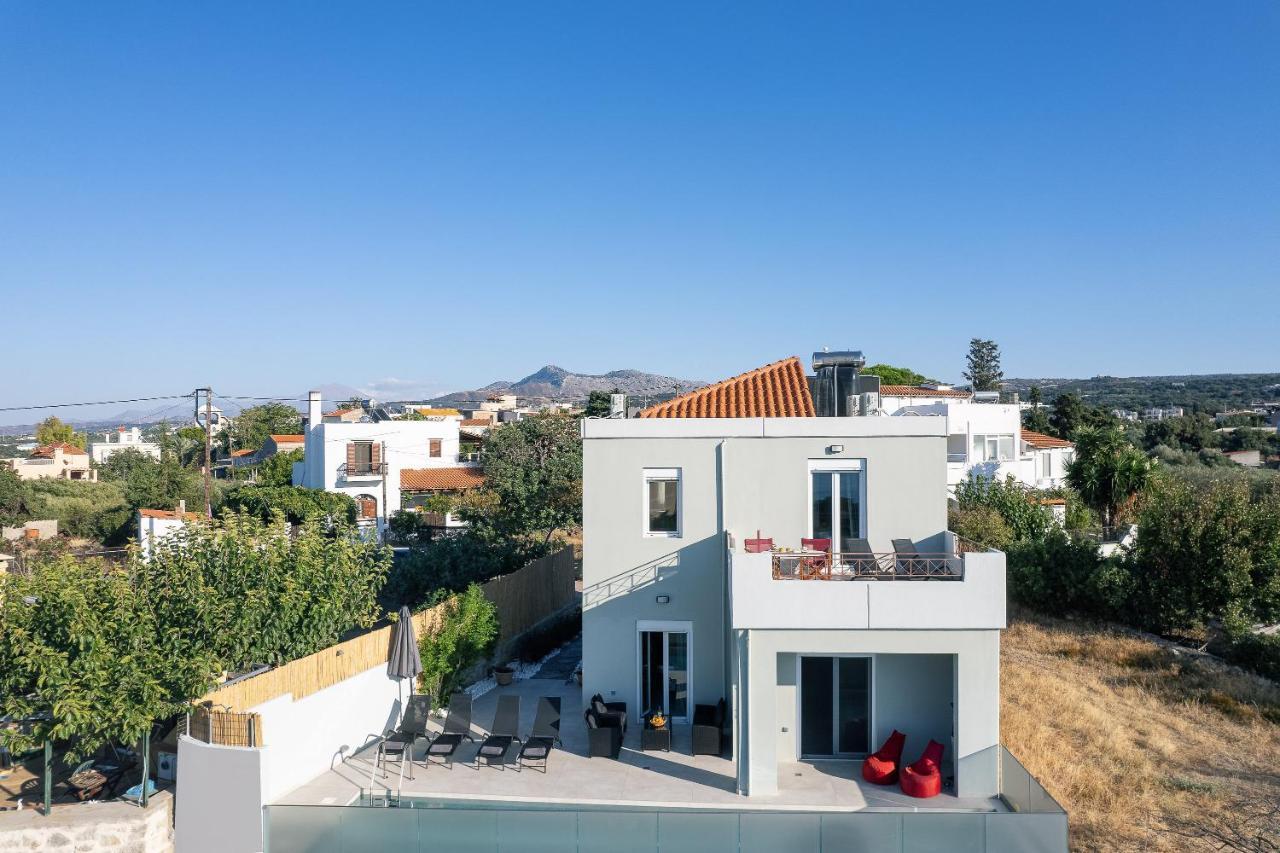 Haroupia Villa