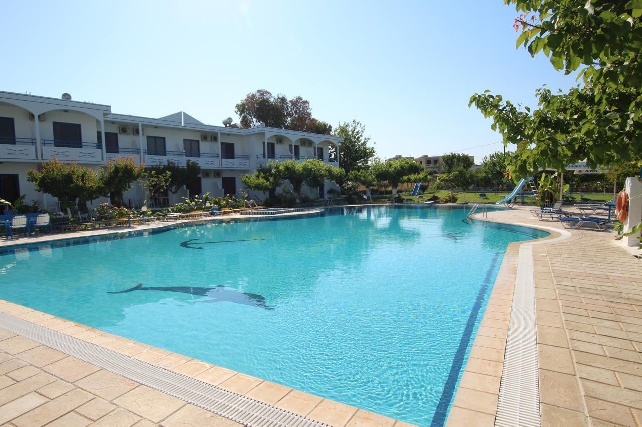 Garden Hotel 2*